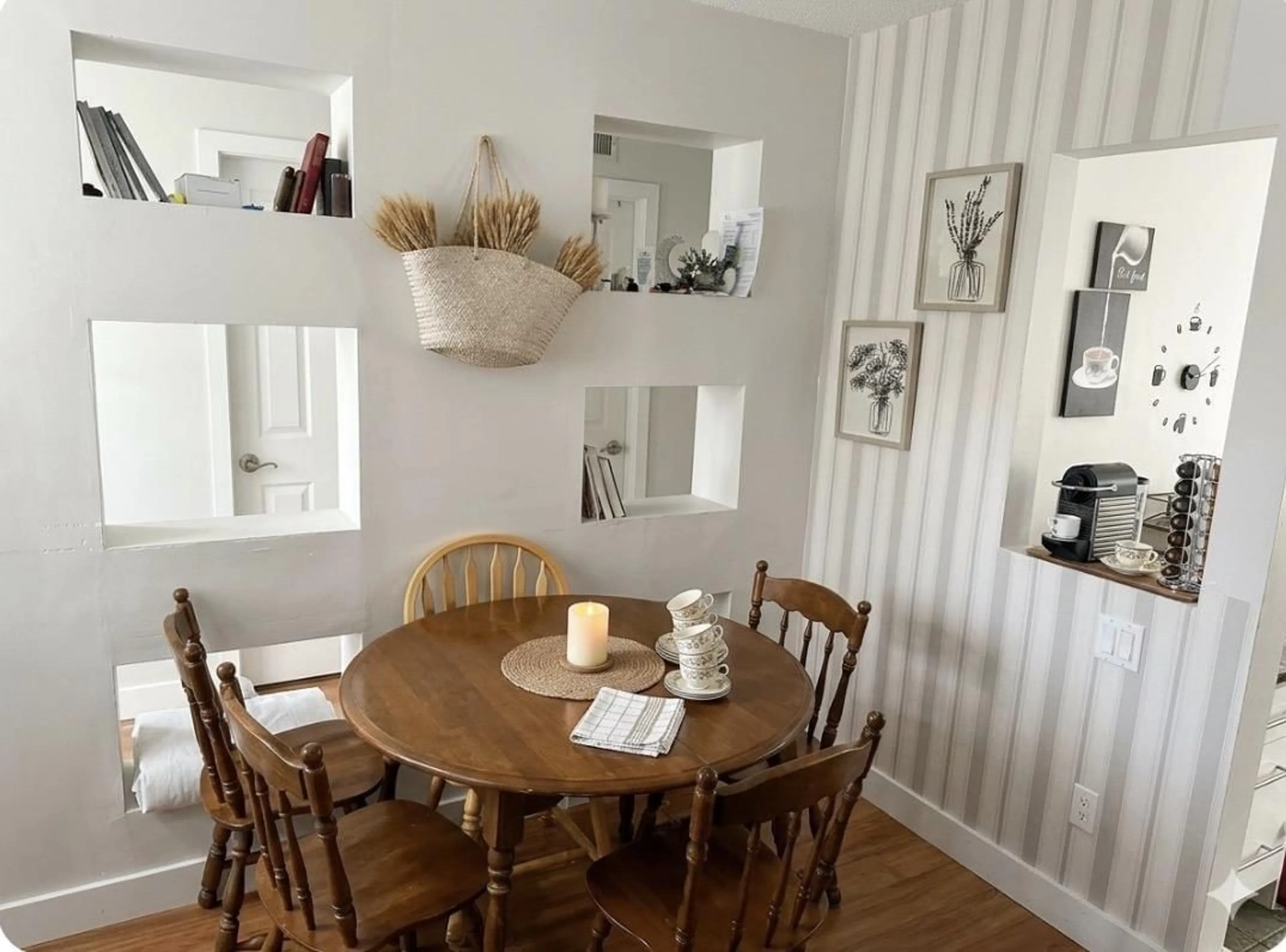 Dining room, wood/laminate floor for 2 - 9377 CORBOULD STREET, Chilliwack British Columbia V2P4A2