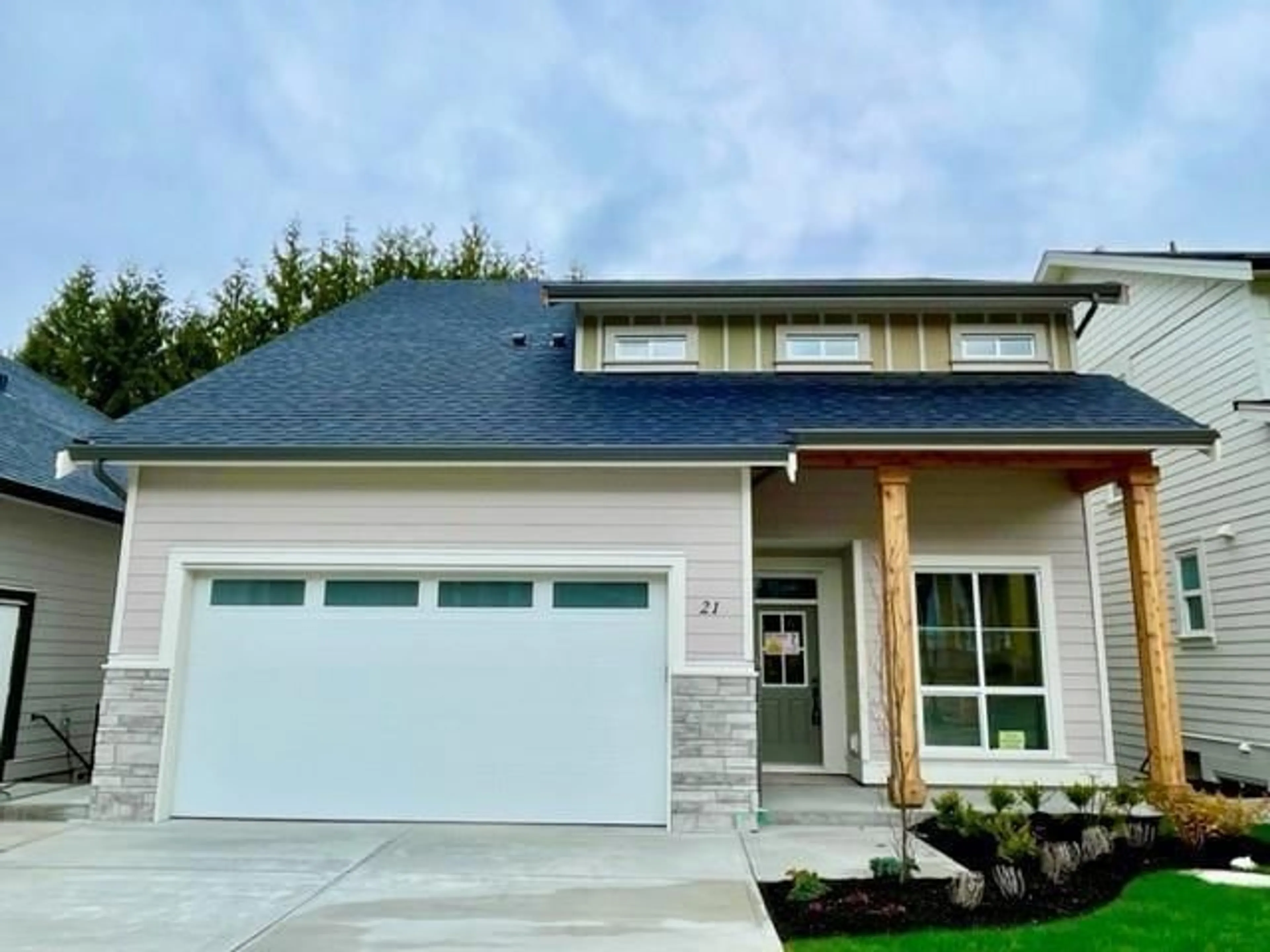 Home with vinyl exterior material, street for 21 - 4217 OLD CLAYBURN ROAD, Abbotsford British Columbia V3G1L5
