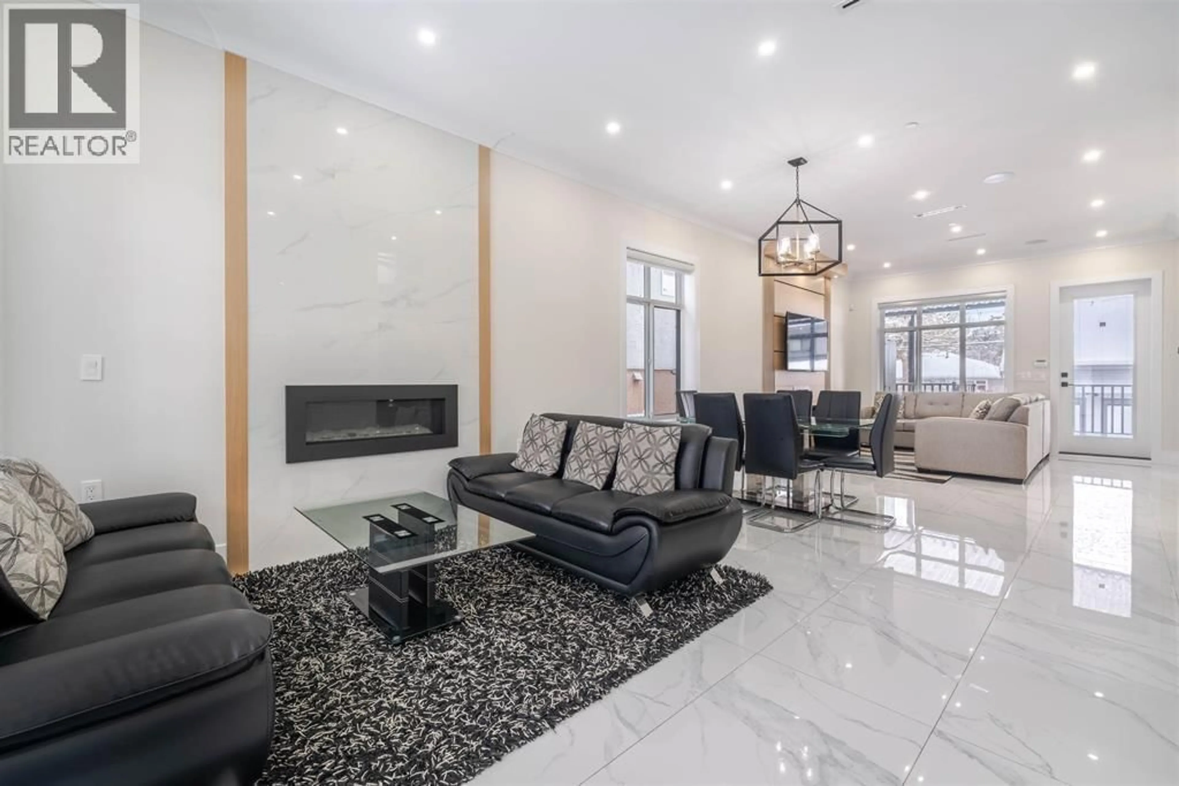Lobby for 1 - 6358 WINDSOR STREET, Vancouver British Columbia V5W3J5