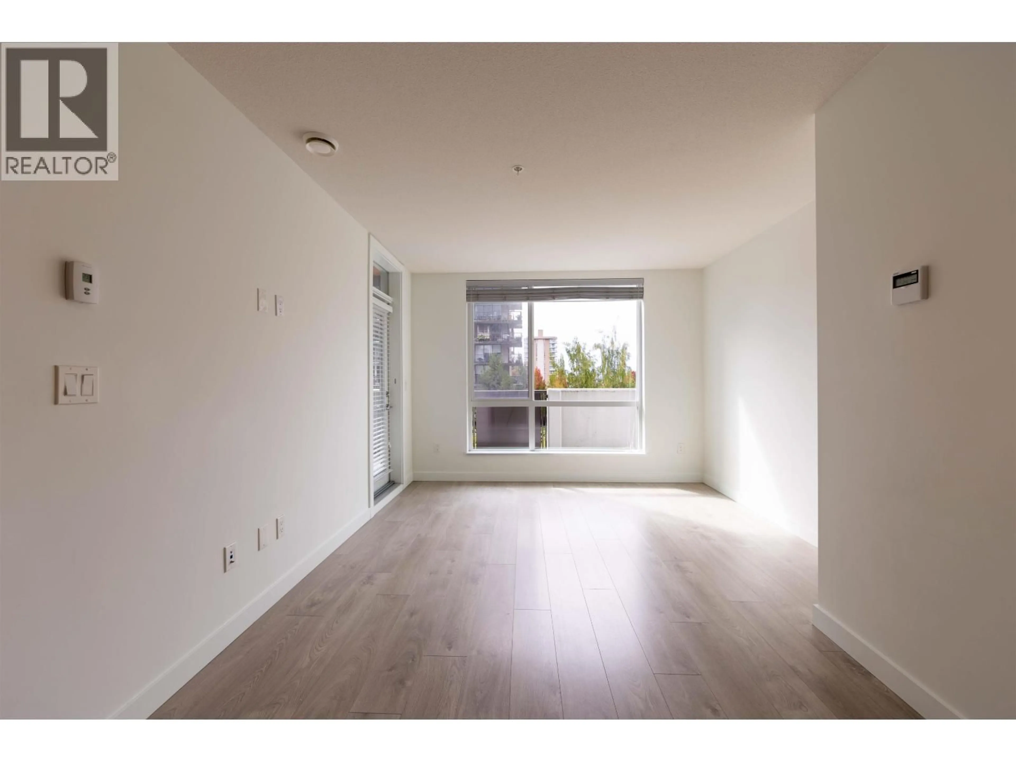 A pic of a room for 203 - 108 8TH STREET, North Vancouver British Columbia V7L0H1