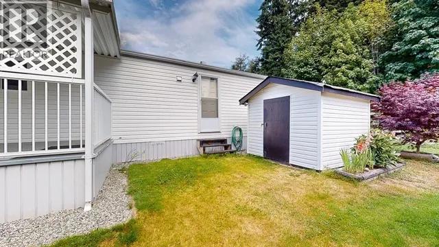 11 - 4496 SUNSHINE COAST HIGHWAY HIGHWAY, Sechelt 5