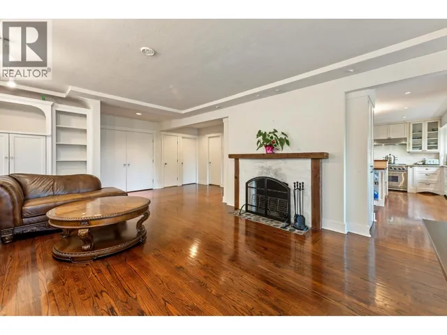 1340 PALMERSTON AVENUE, West Vancouver 4