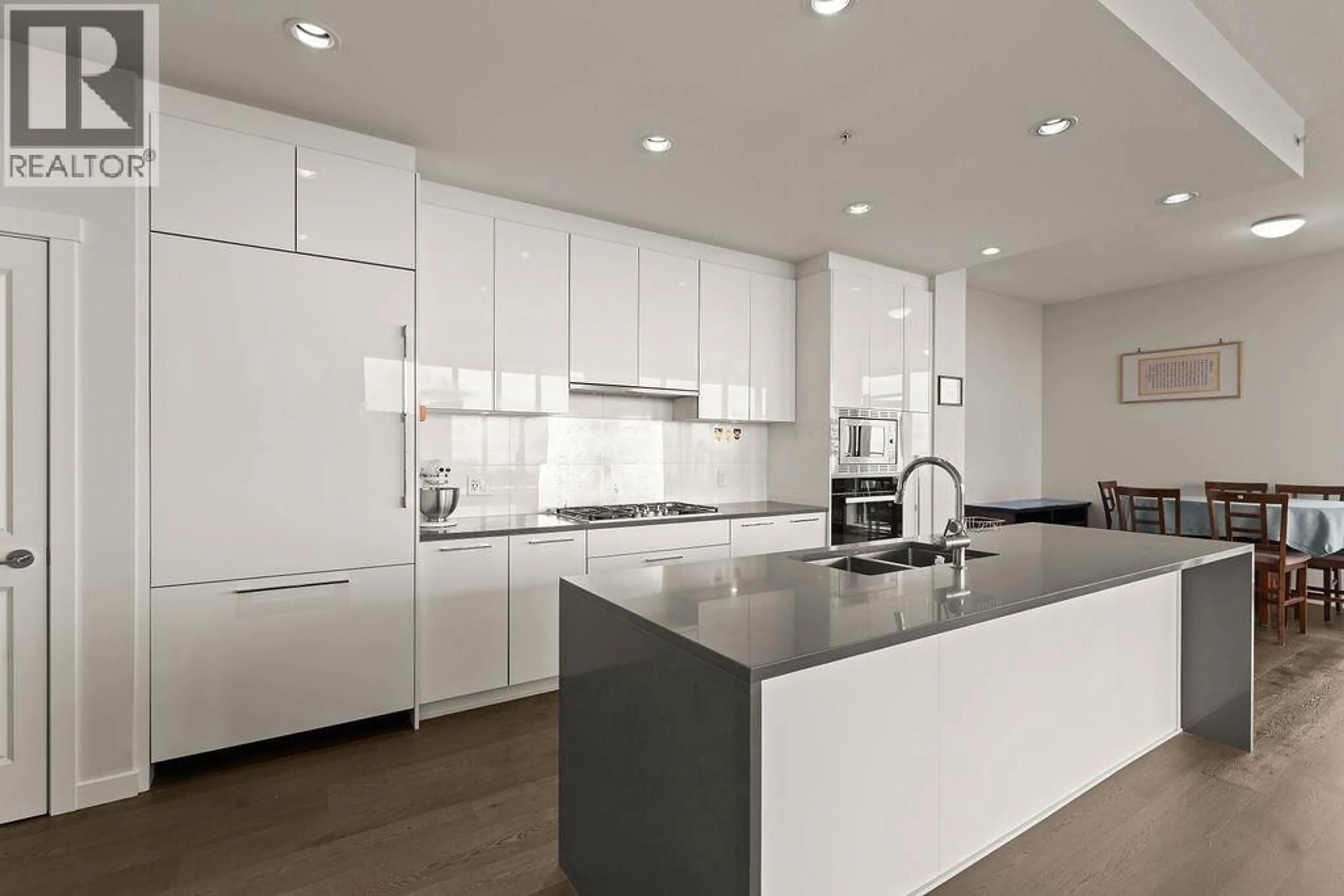 Contemporary kitchen, unknown for 2005 - 3487 BINNING ROAD, Vancouver British Columbia V6S0K8