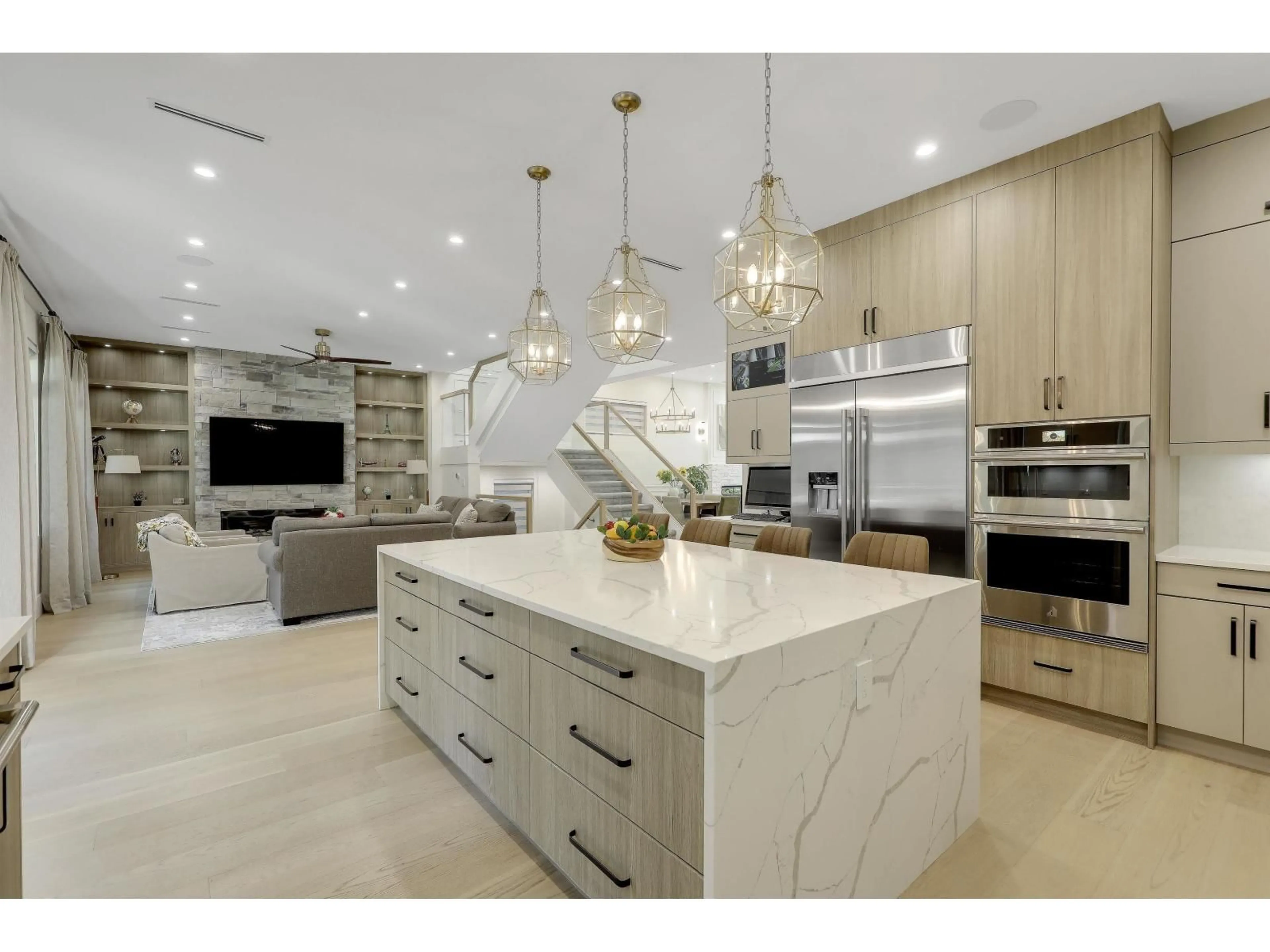 Contemporary kitchen, ceramic/tile floor for 19632 31A AVENUE, Langley British Columbia V2Z0B2