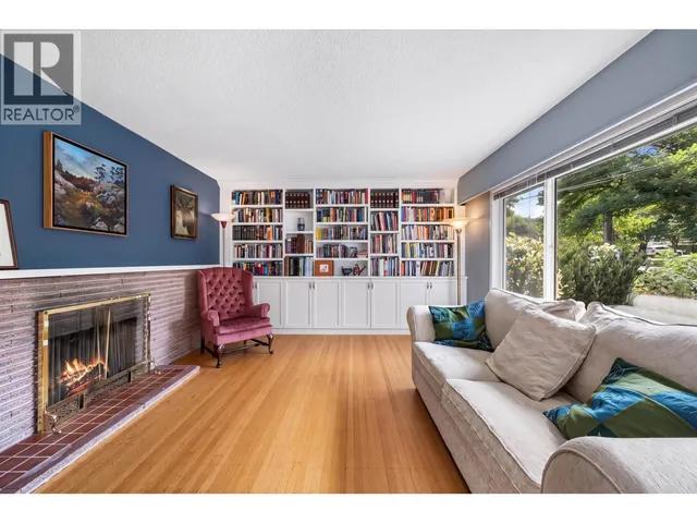 727 SECOND STREET, New Westminster 3