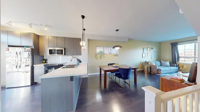 70 - 19505 68A AVENUE, Surrey 5