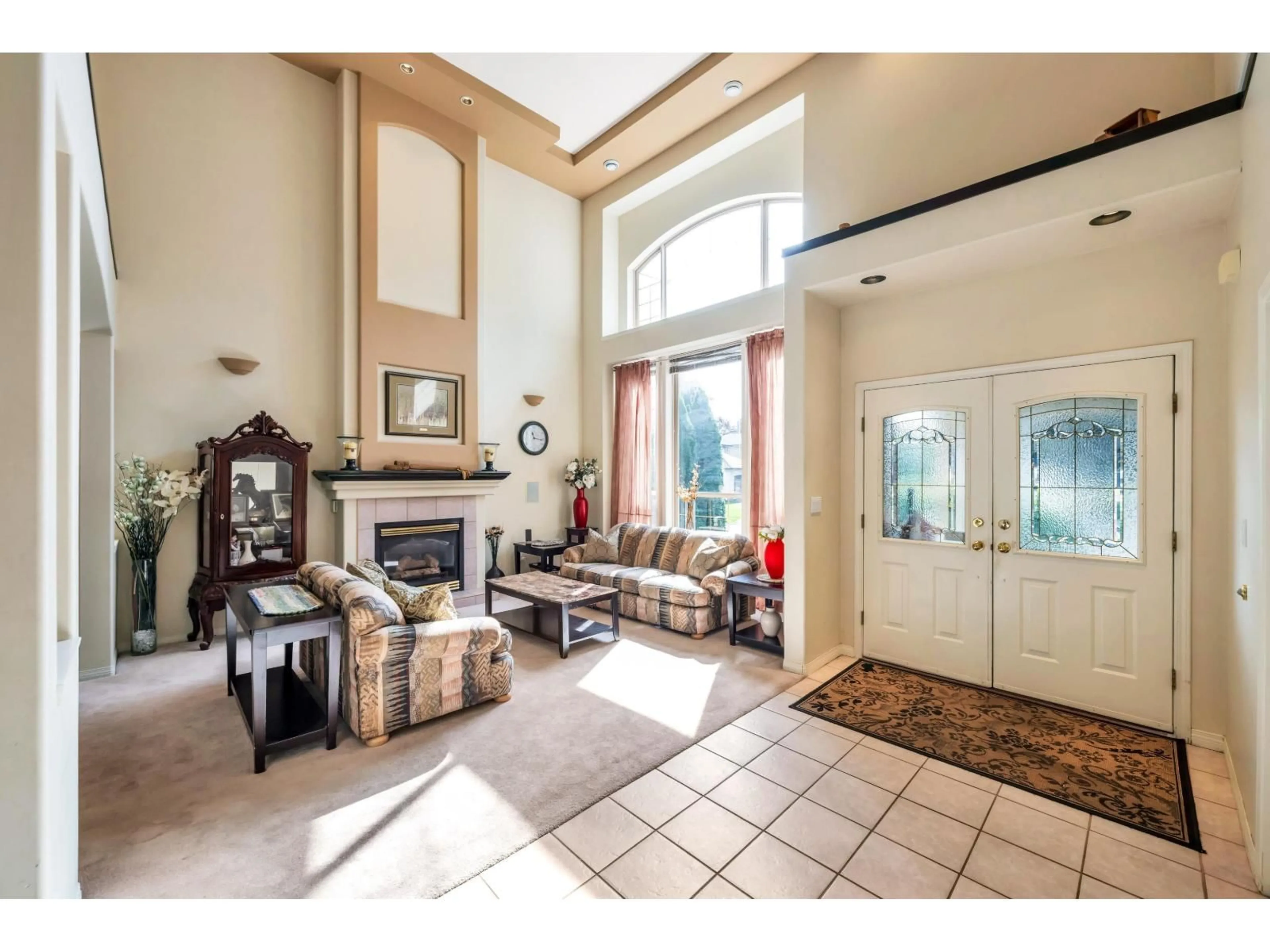 Indoor foyer for 9323 206A STREET, Langley British Columbia V1M2W8