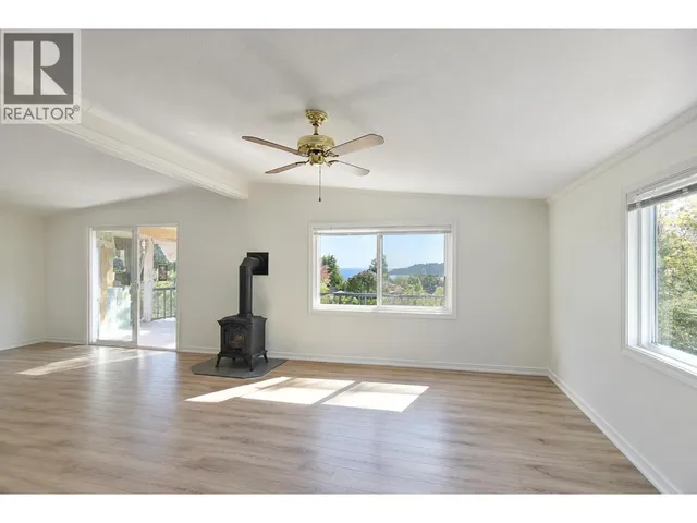 6217 BLIGH ROAD, Sechelt 5