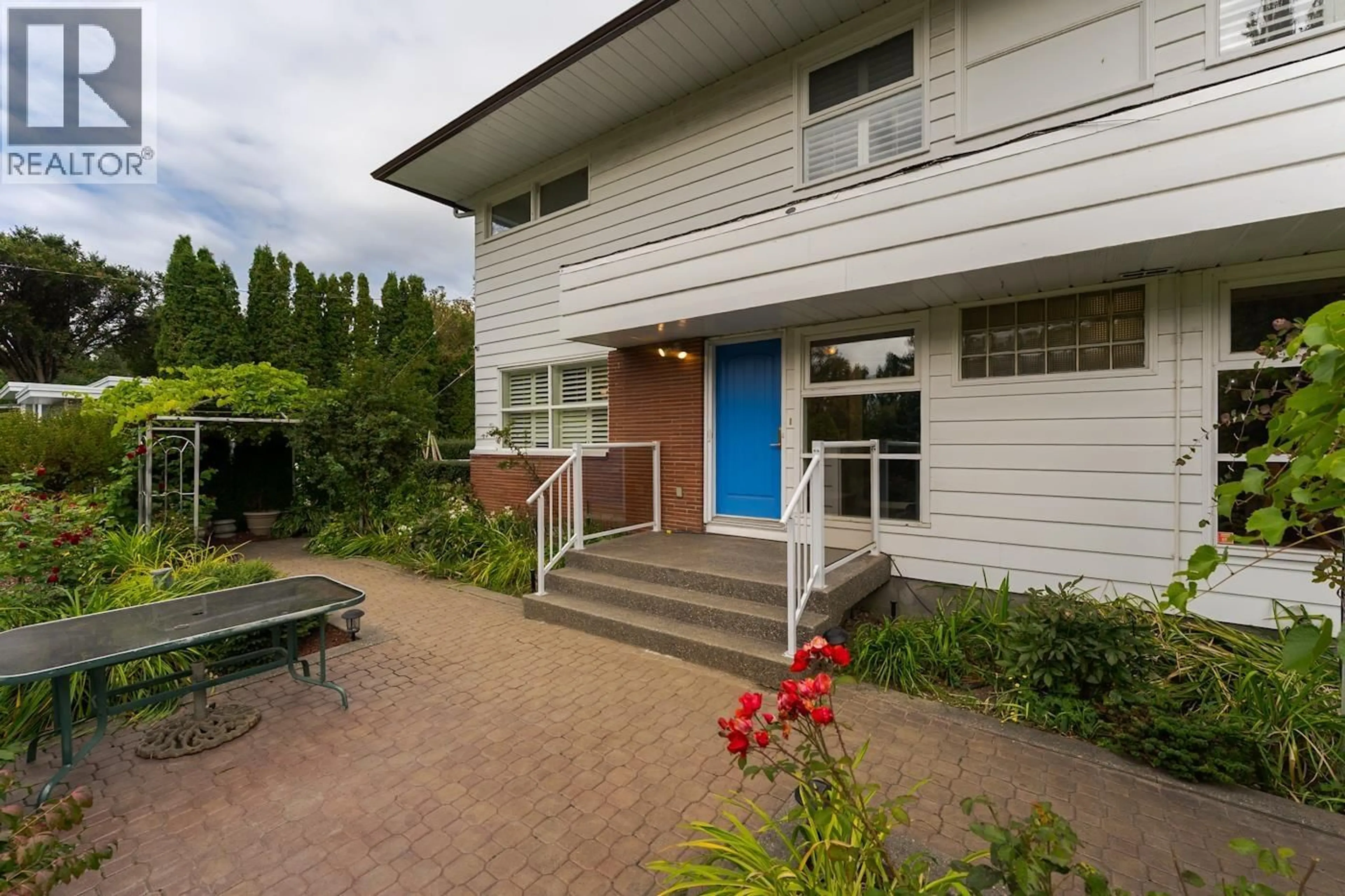 Home with brick exterior material, street for 1689 BIRCH STREET, Prince George British Columbia V2L1B3