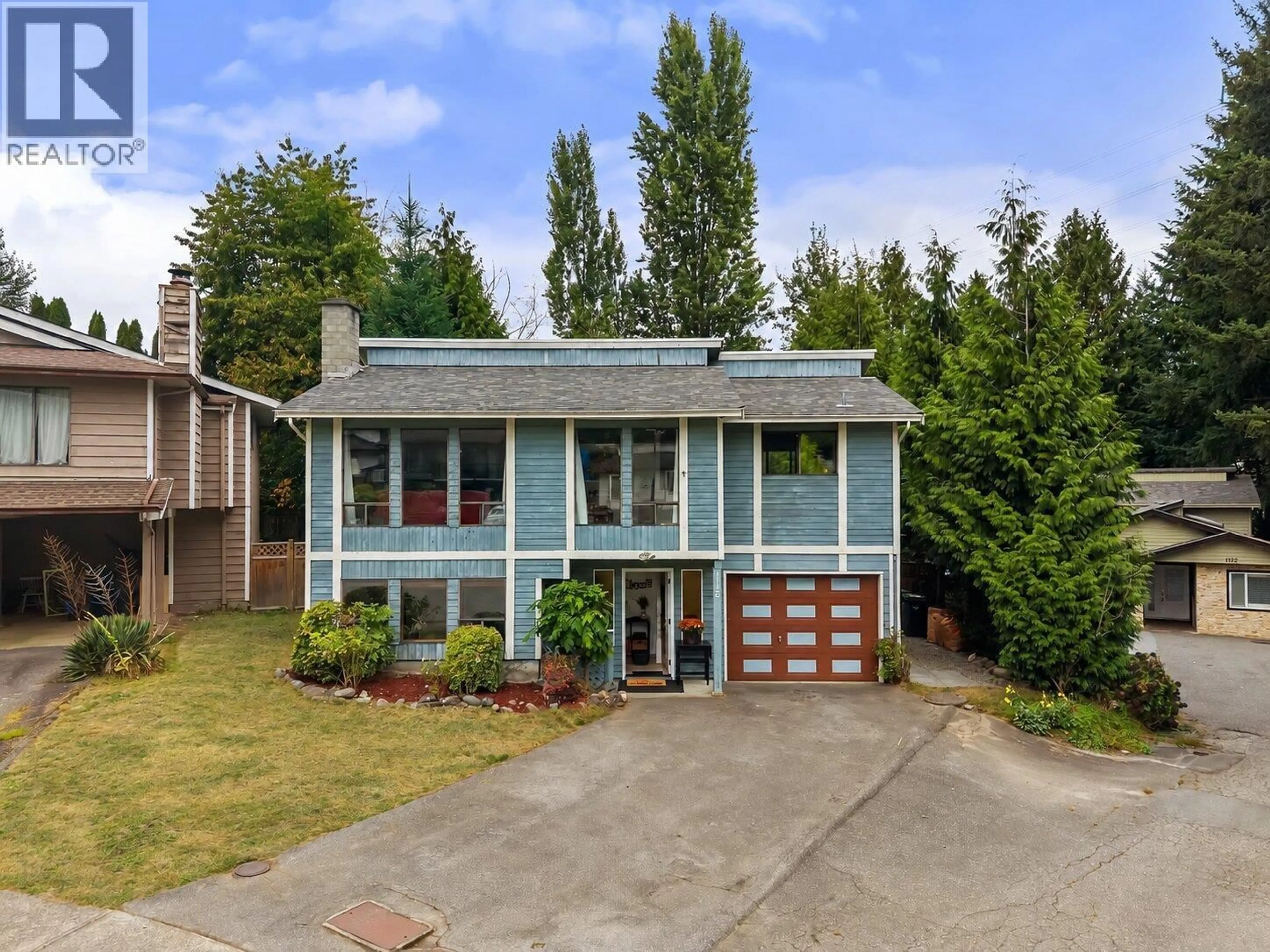 Home with vinyl exterior material, street for 1120 WALLACE COURT, Coquitlam British Columbia V3C4X4