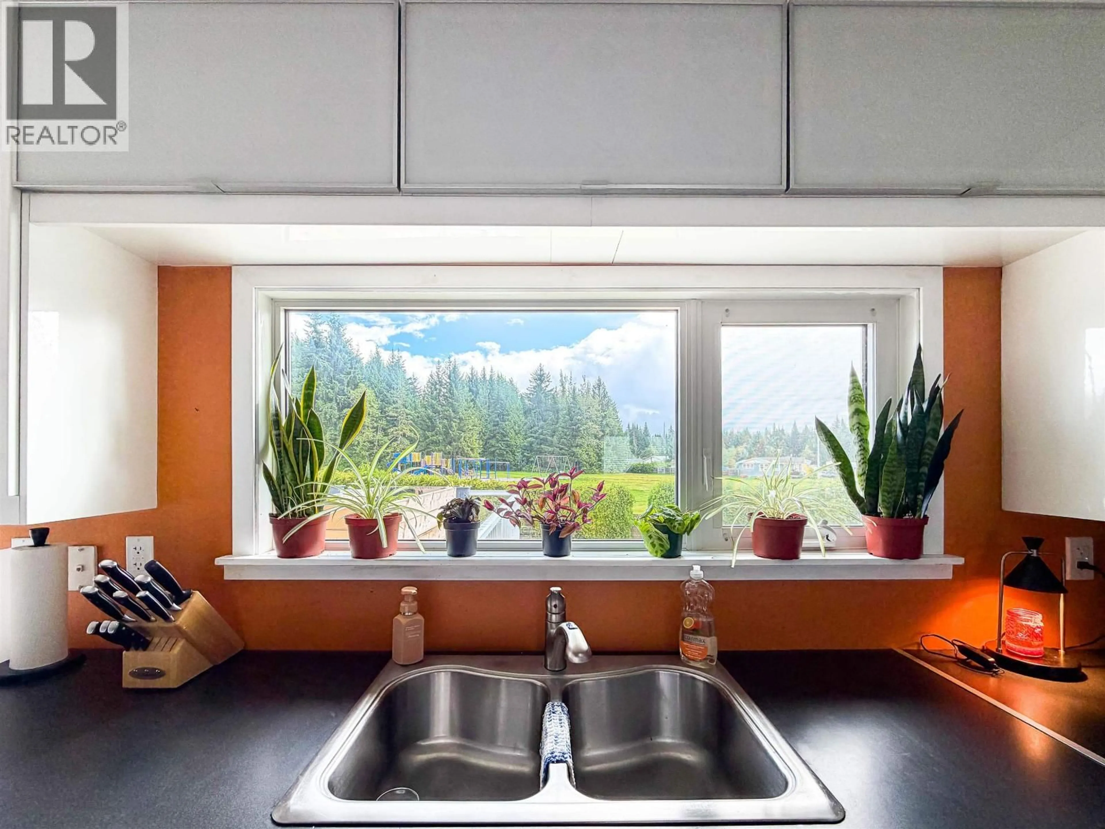 Contemporary kitchen, ceramic/tile floor for 56 DAVY CRESCENT, Kitimat British Columbia V8C1C5