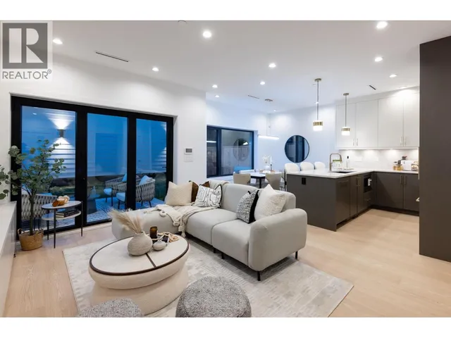 #2 - 1079 14TH AVENUE, Vancouver 2
