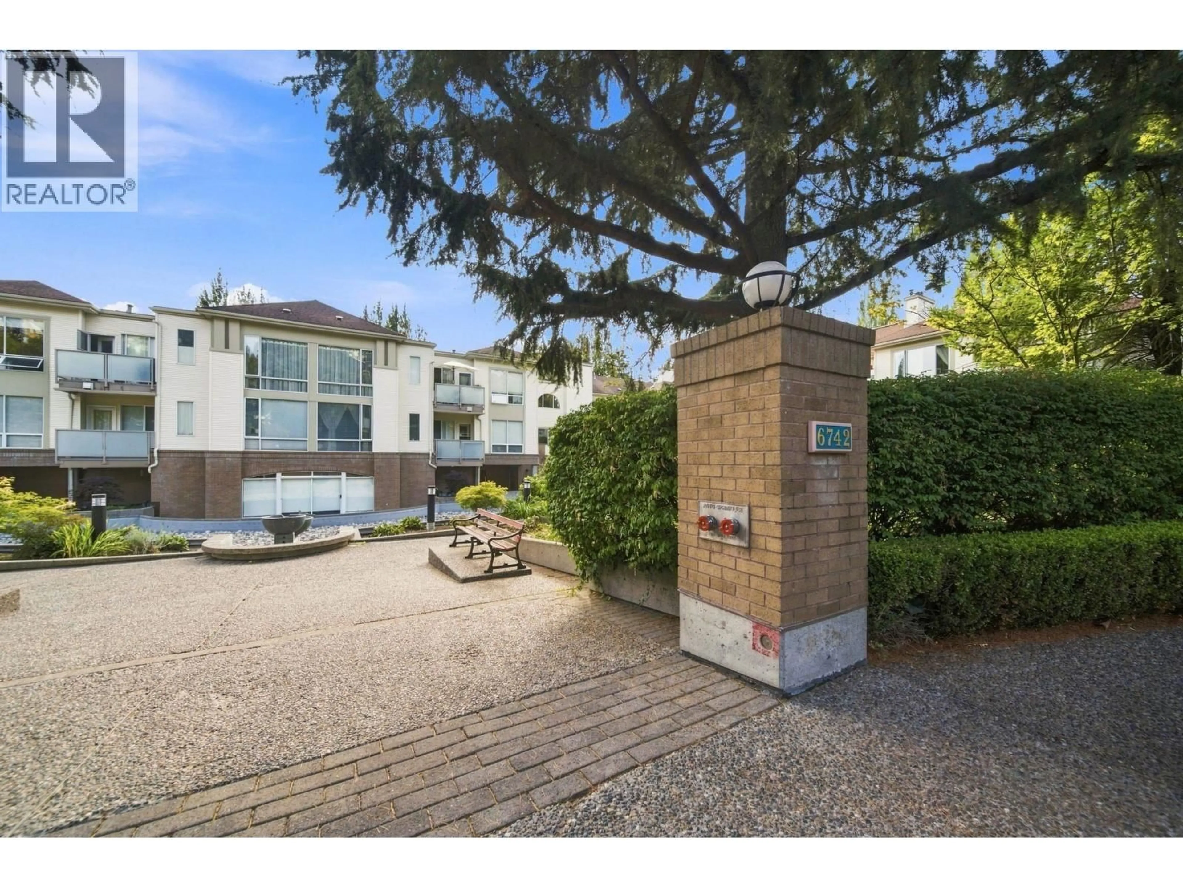 A pic from outside/outdoor area/front of a property/back of a property/a pic from drone, street for 207 - 6742 STATION HILL COURT, Burnaby British Columbia V3N4V2