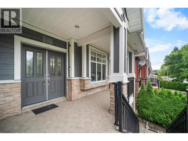 216 HUME STREET, New Westminster 3