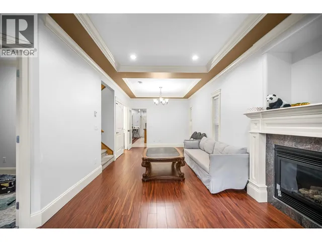 216 HUME STREET, New Westminster 5
