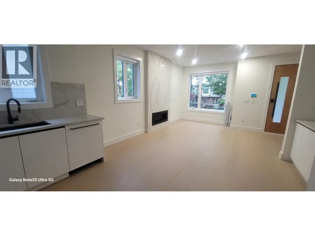 2 - 2741 GRANT STREET, Vancouver 4