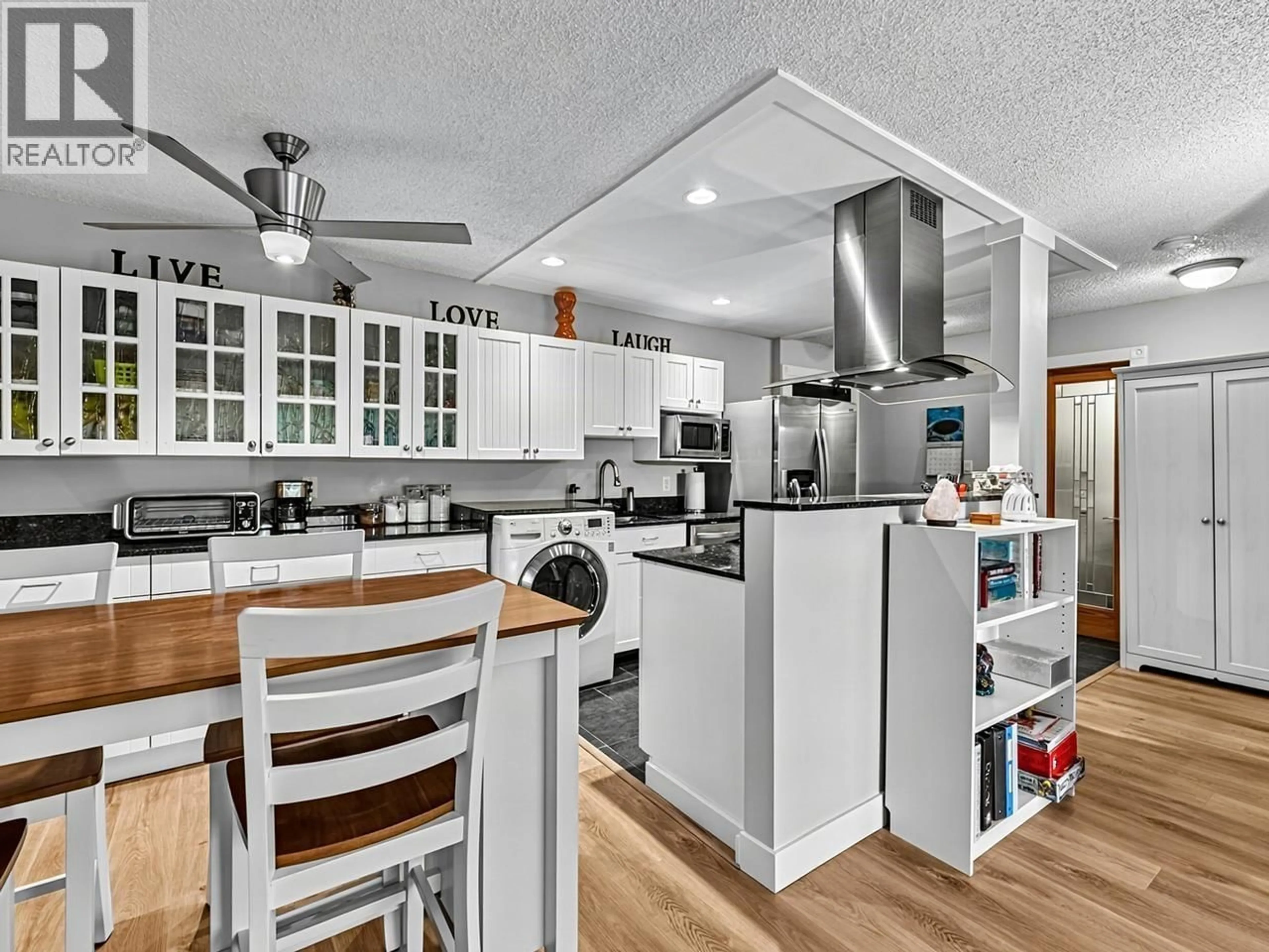 Open concept kitchen, unknown for 102 - 410 AGNES STREET, New Westminster British Columbia V3L1G1