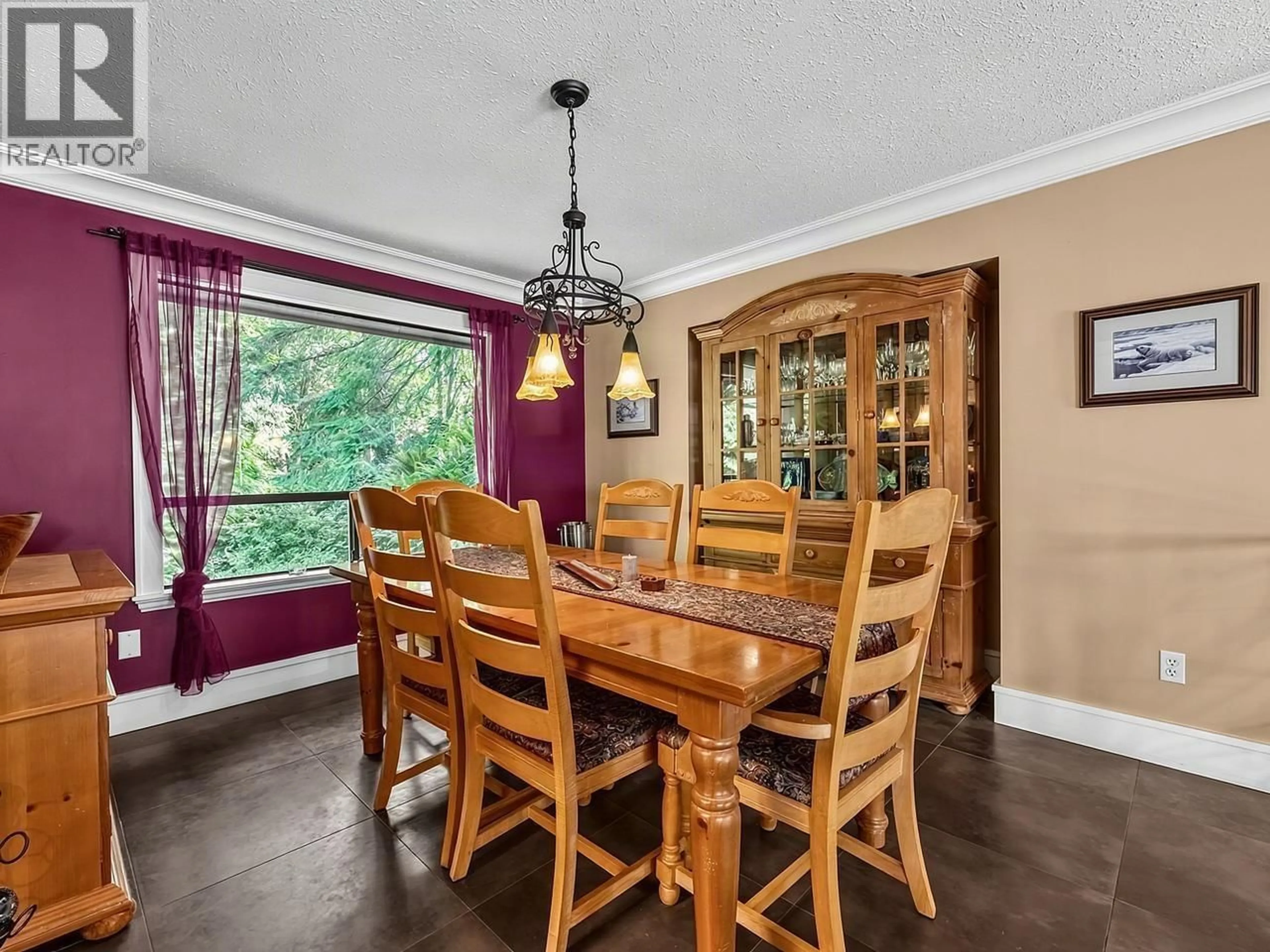 Dining room, wood/laminate floor for 8568 BEDORA PLACE, West Vancouver British Columbia V7W2W4