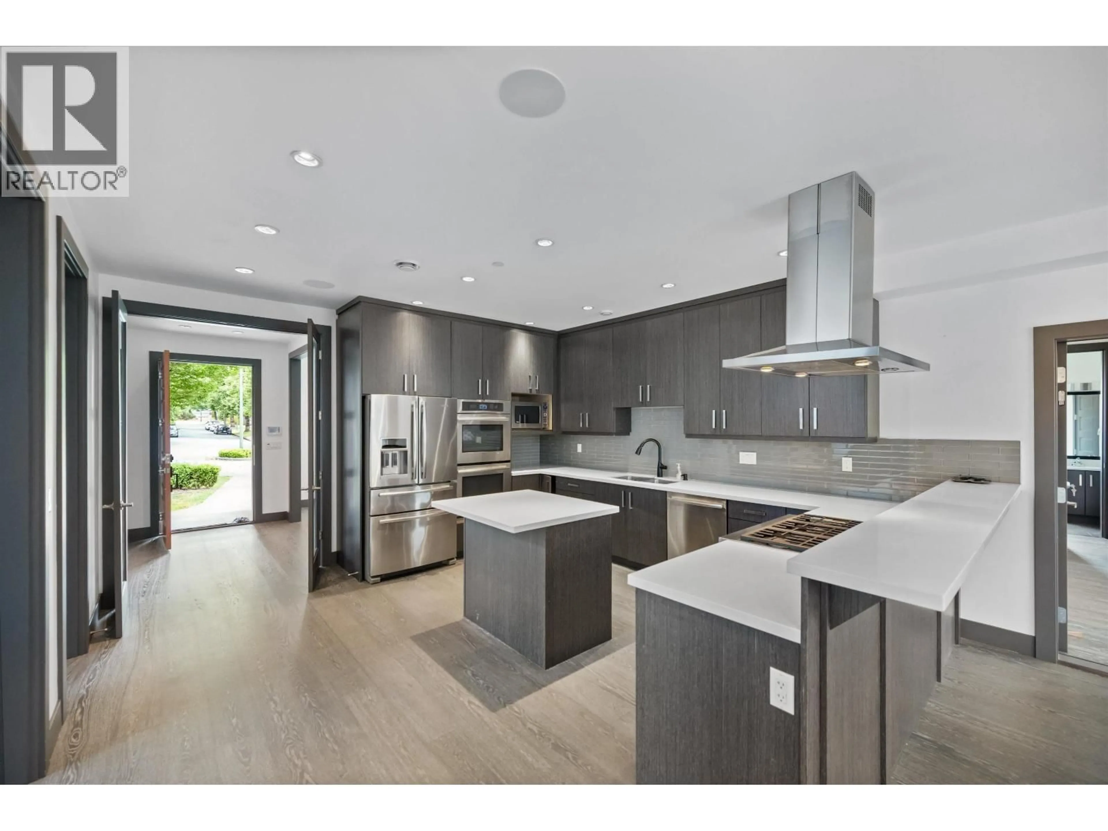 Open concept kitchen, ceramic/tile floor for 7493 GATINEAU PLACE, Vancouver British Columbia V5S2S3