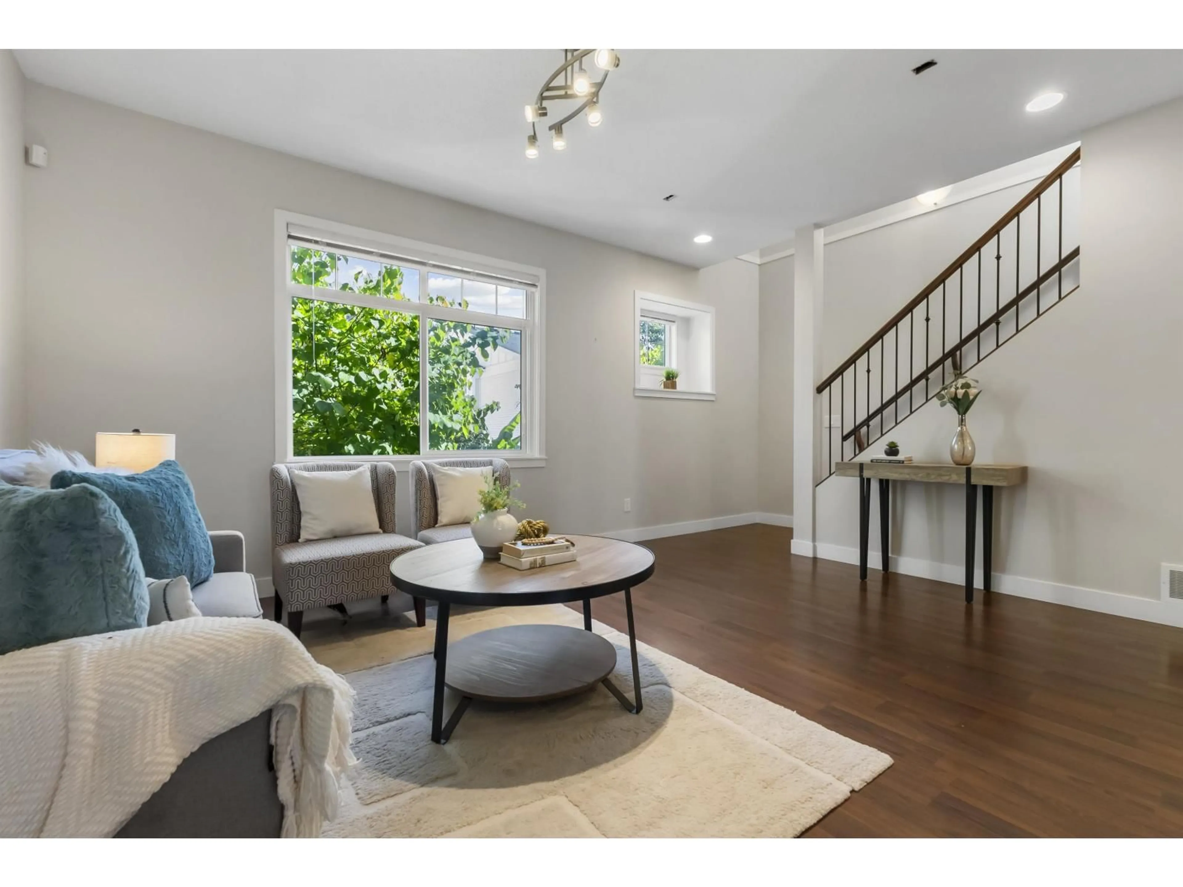 Living room with furniture, unknown for 88 - 19551 66 AVENUE, Surrey British Columbia V4N0Z5