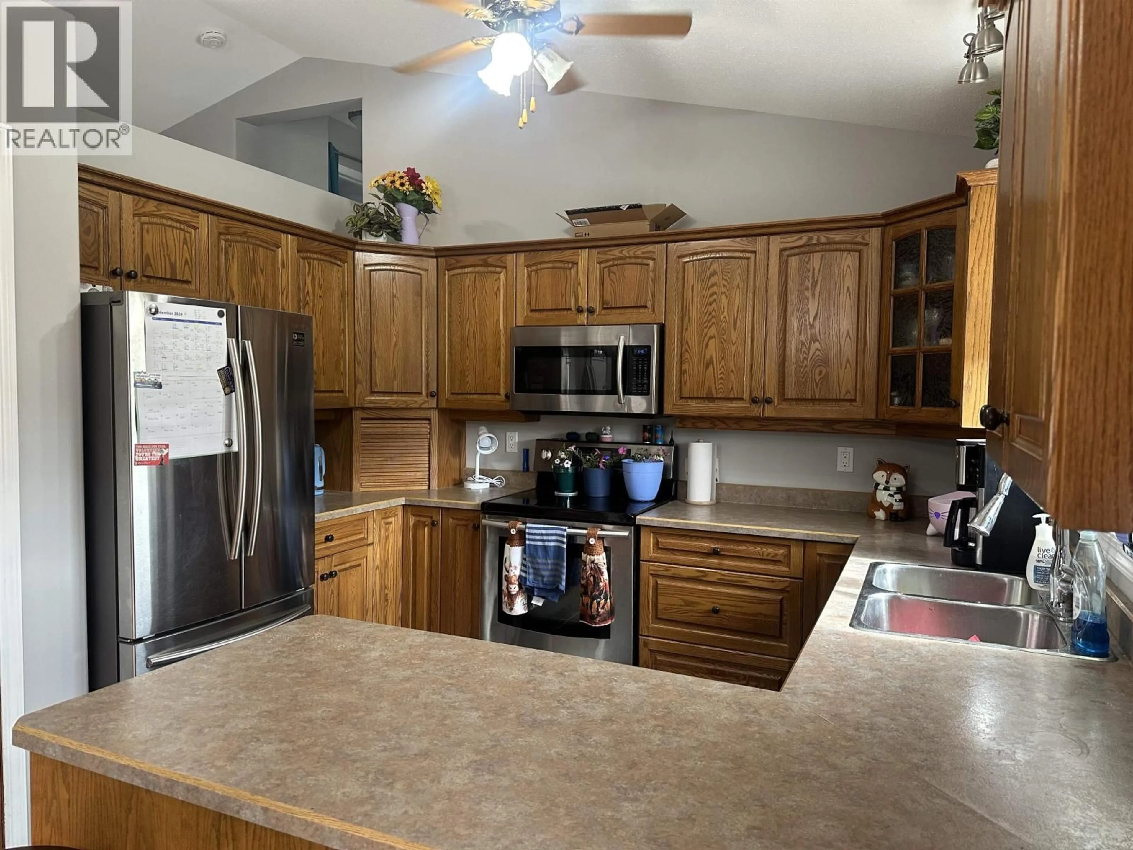 Standard kitchen, unknown for 9103 118 AVENUE, Fort St. John British Columbia V1J7J4