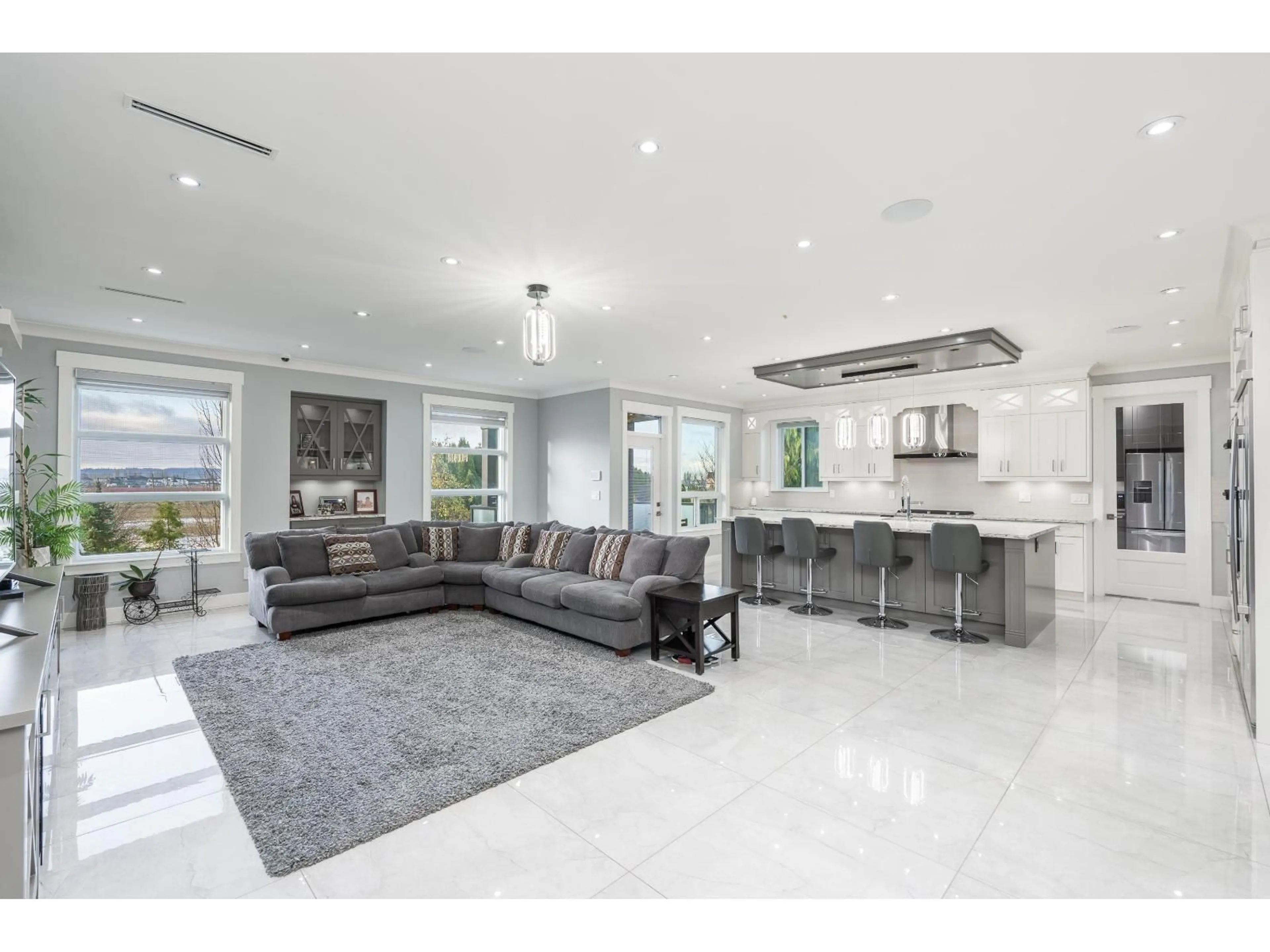 Open concept kitchen, ceramic/tile floor for 17012 57 AVENUE, Surrey British Columbia V3S8P3