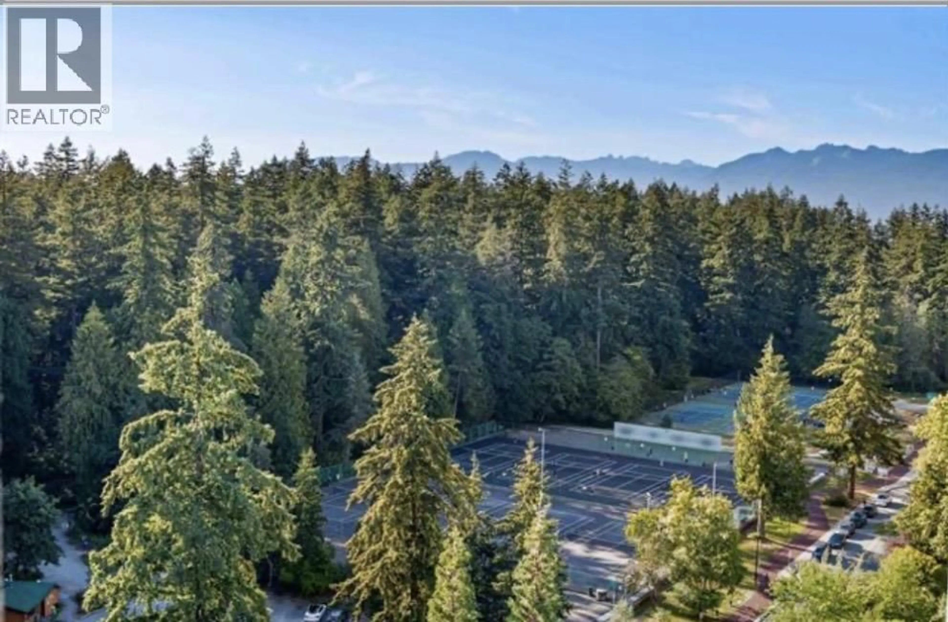 A pic from outside/outdoor area/front of a property/back of a property/a pic from drone, forest/trees view for 1502 - 4134 MAYWOOD STREET, Burnaby British Columbia V5H4C9