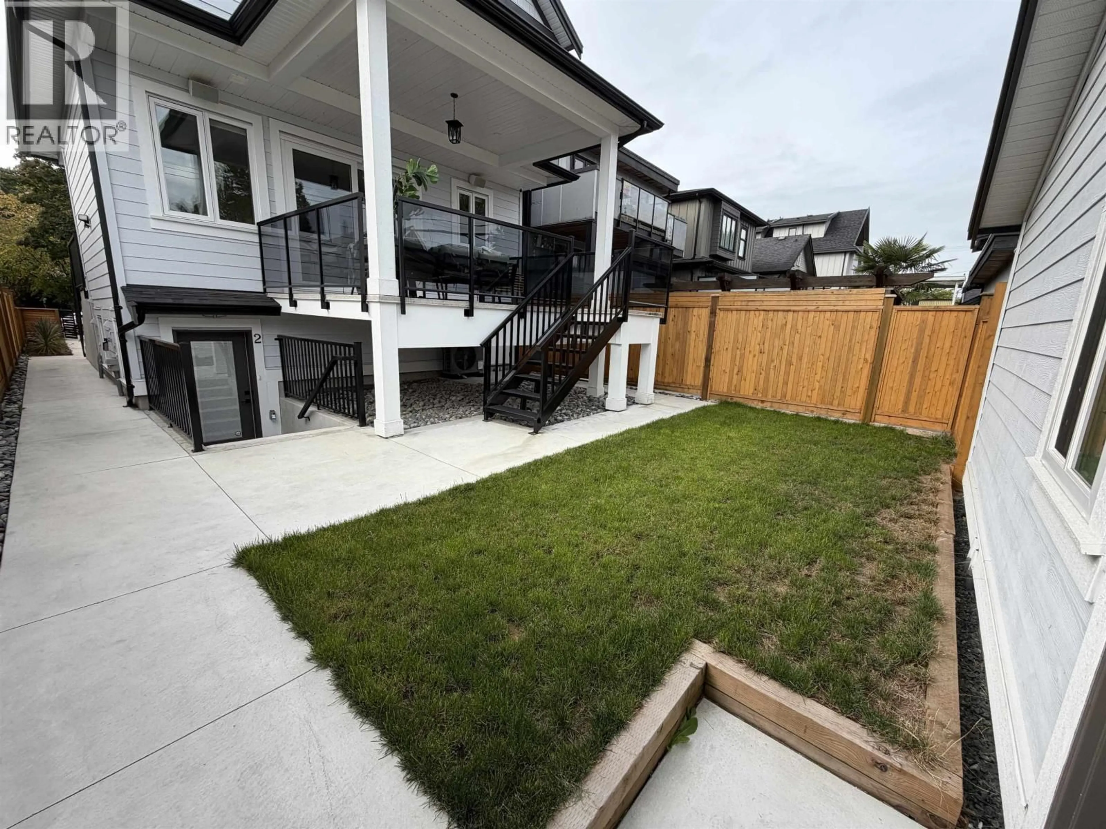 Unknown for 2743 MCGILL STREET, Vancouver British Columbia V5K1H4