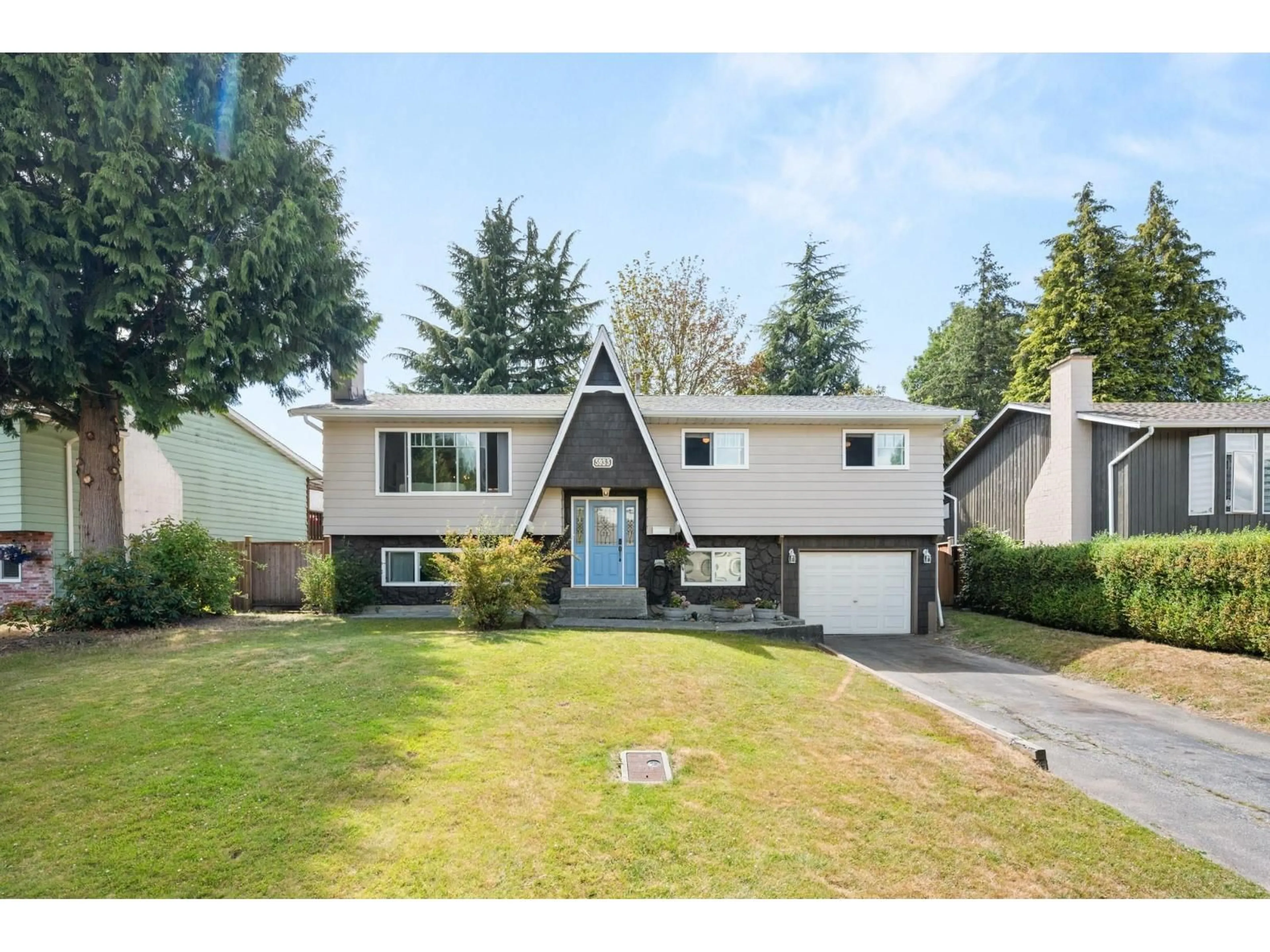 Home with vinyl exterior material, street for 5933 ANGUS PLACE, Surrey British Columbia V3S4W8