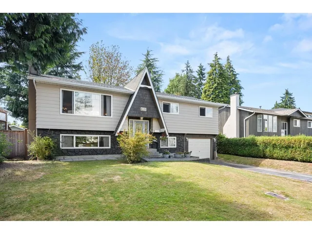 5933 ANGUS PLACE, Surrey 4