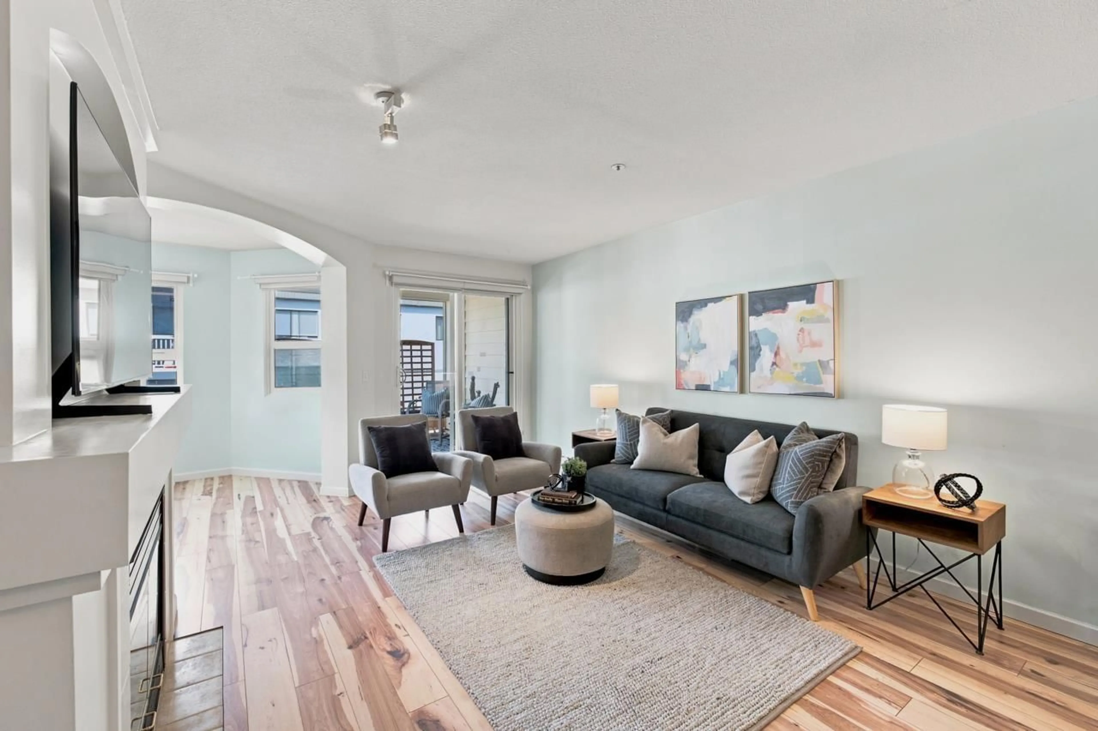 Living room with furniture, unknown for 204 - 20125 55A AVENUE, Langley British Columbia V3A8L6