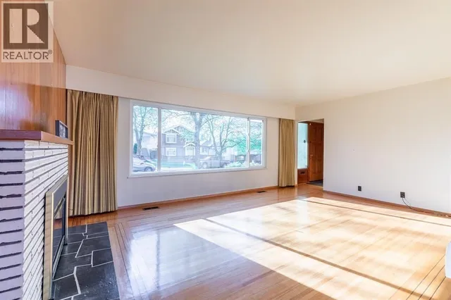 5482 RHODES STREET, Vancouver 2