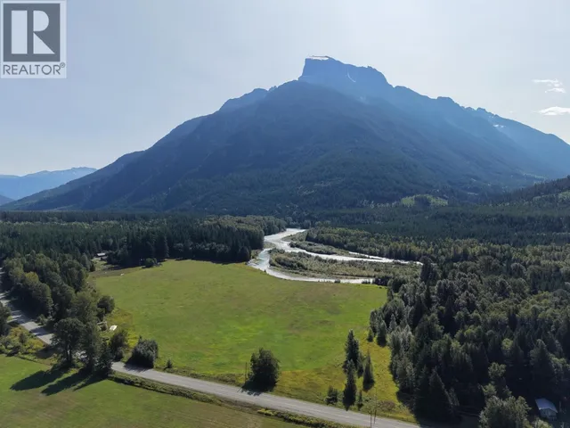SW 1/4 - 4892 MACKENZIE 20 HIGHWAY, Bella Coola 5