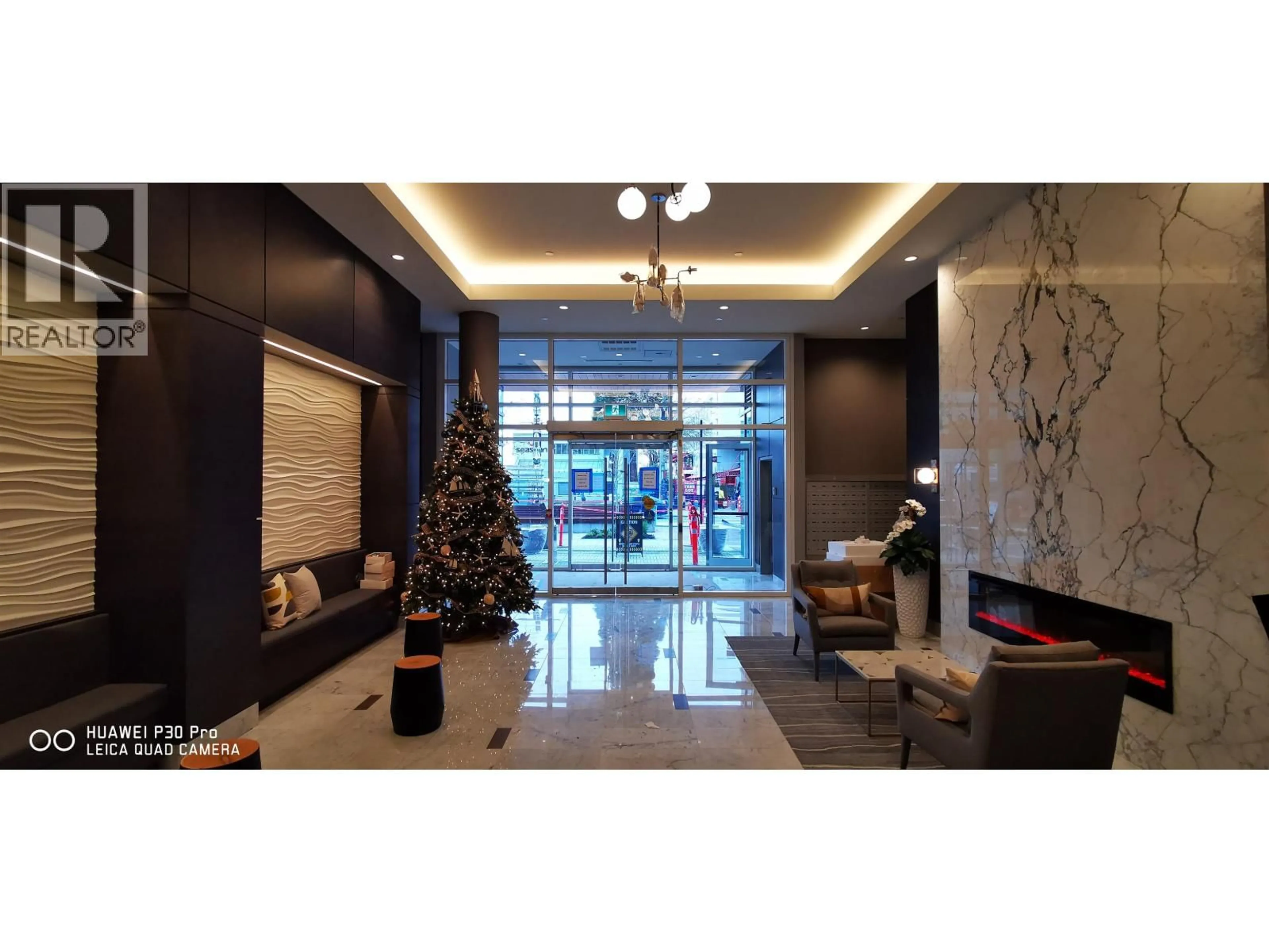 Lobby for 504 - 118 CARRIE CATES COURT, North Vancouver British Columbia V7L0B2