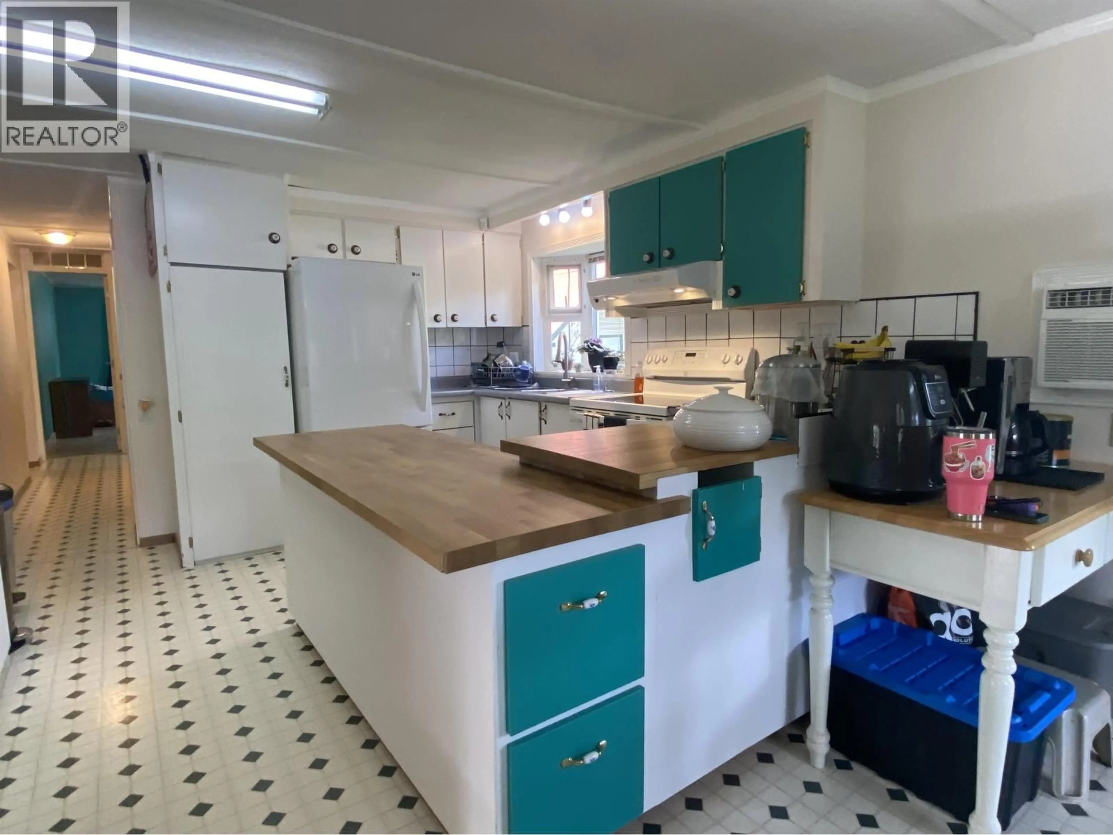 Standard kitchen, unknown for 6234 NELSON ROAD, Terrace British Columbia V8G0E2