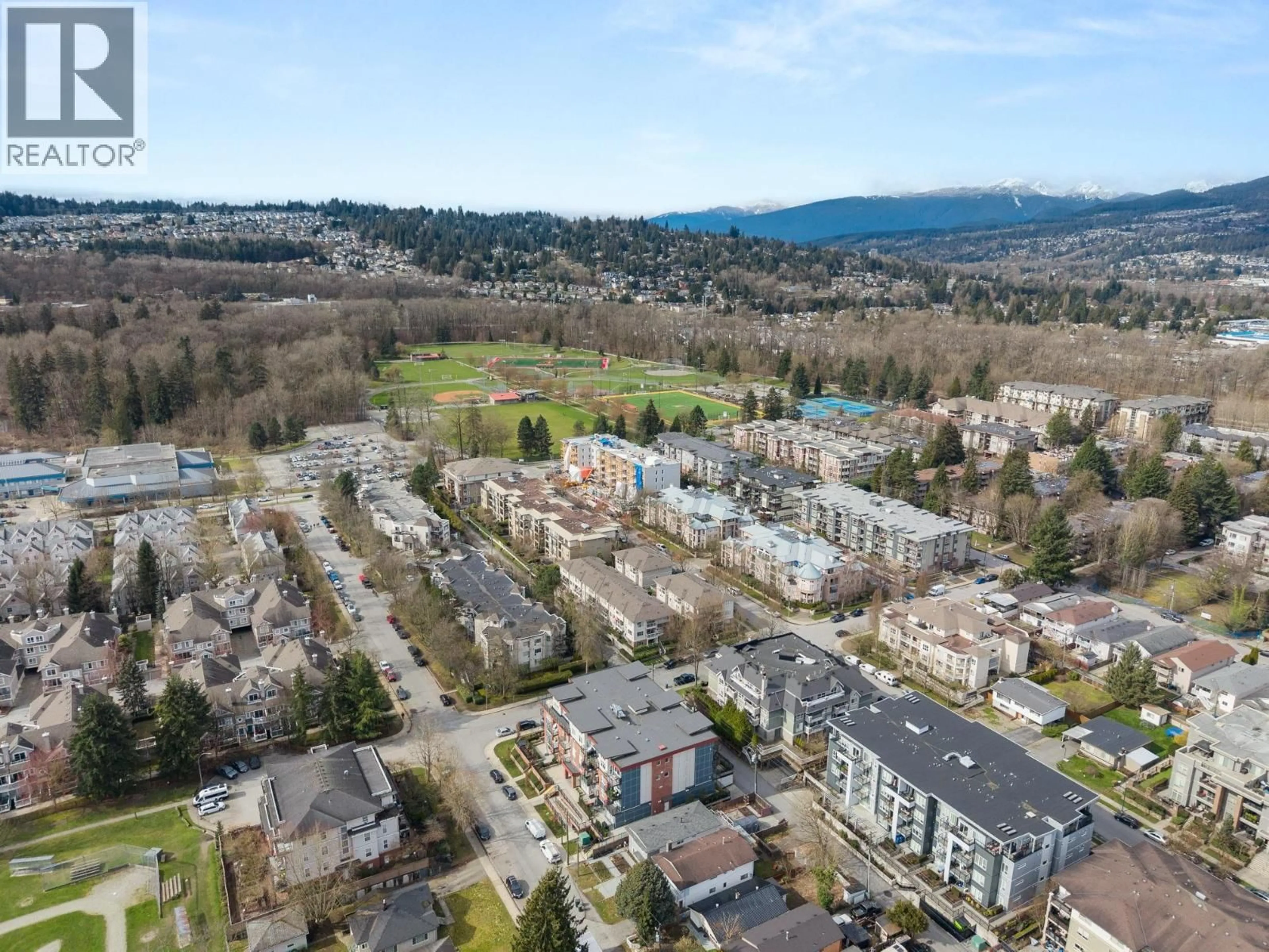 A pic from outside/outdoor area/front of a property/back of a property/a pic from drone, unknown for 206 - 2389 HAWTHORNE AVENUE, Port Coquitlam British Columbia V3C0T2