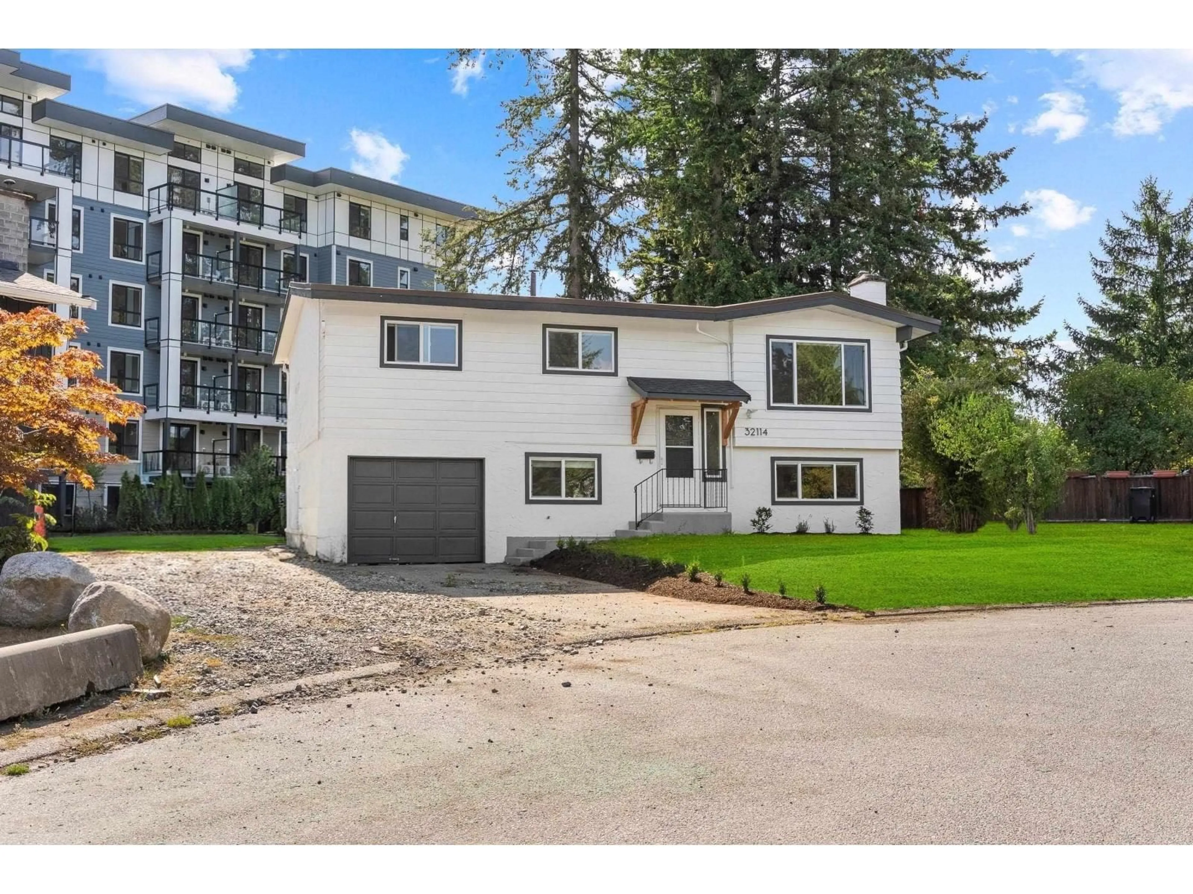 Unknown for 32114 MOUAT DRIVE, Abbotsford British Columbia V2T4G6