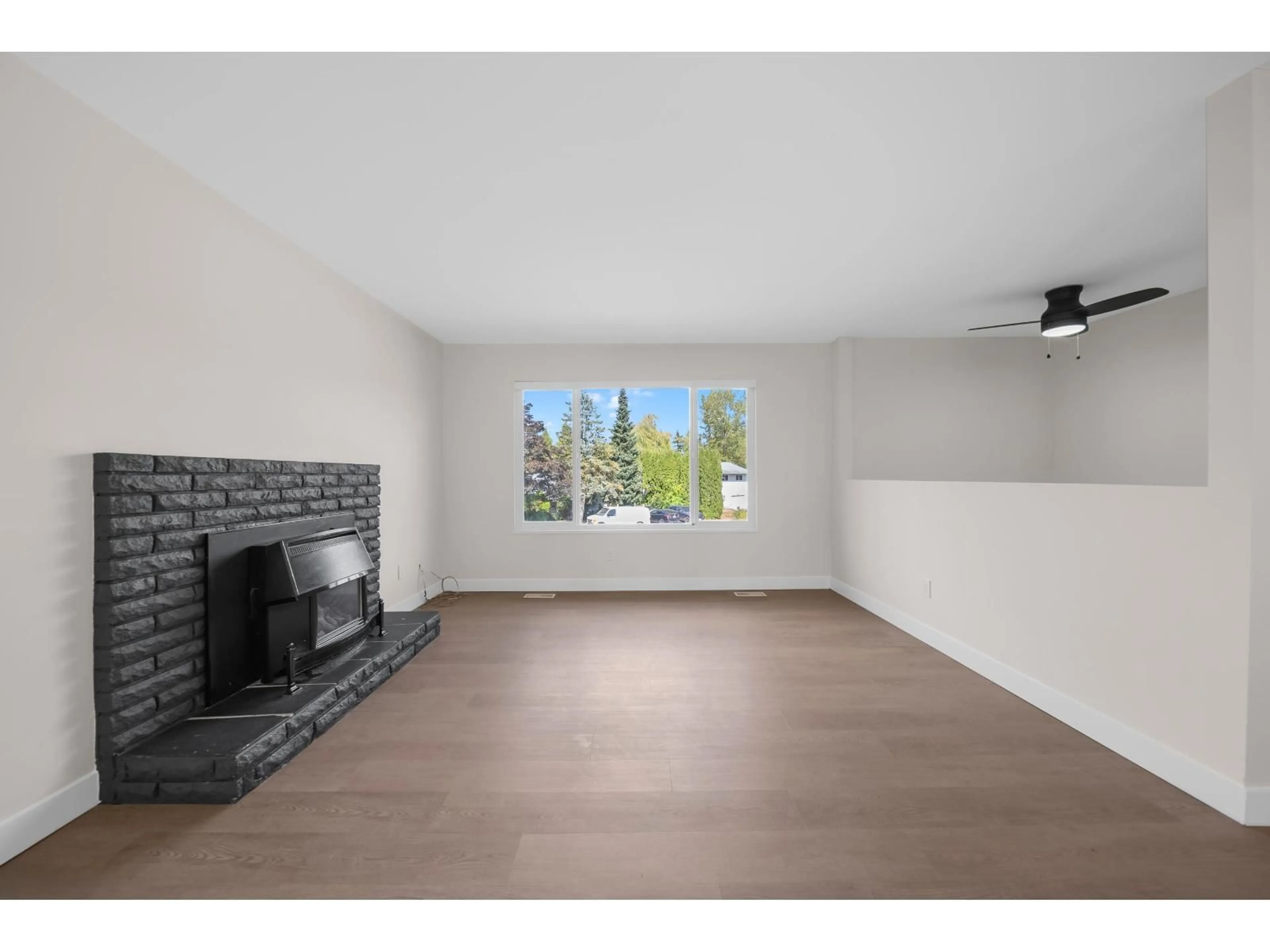 A pic of a room for 32114 MOUAT DRIVE, Abbotsford British Columbia V2T4G6