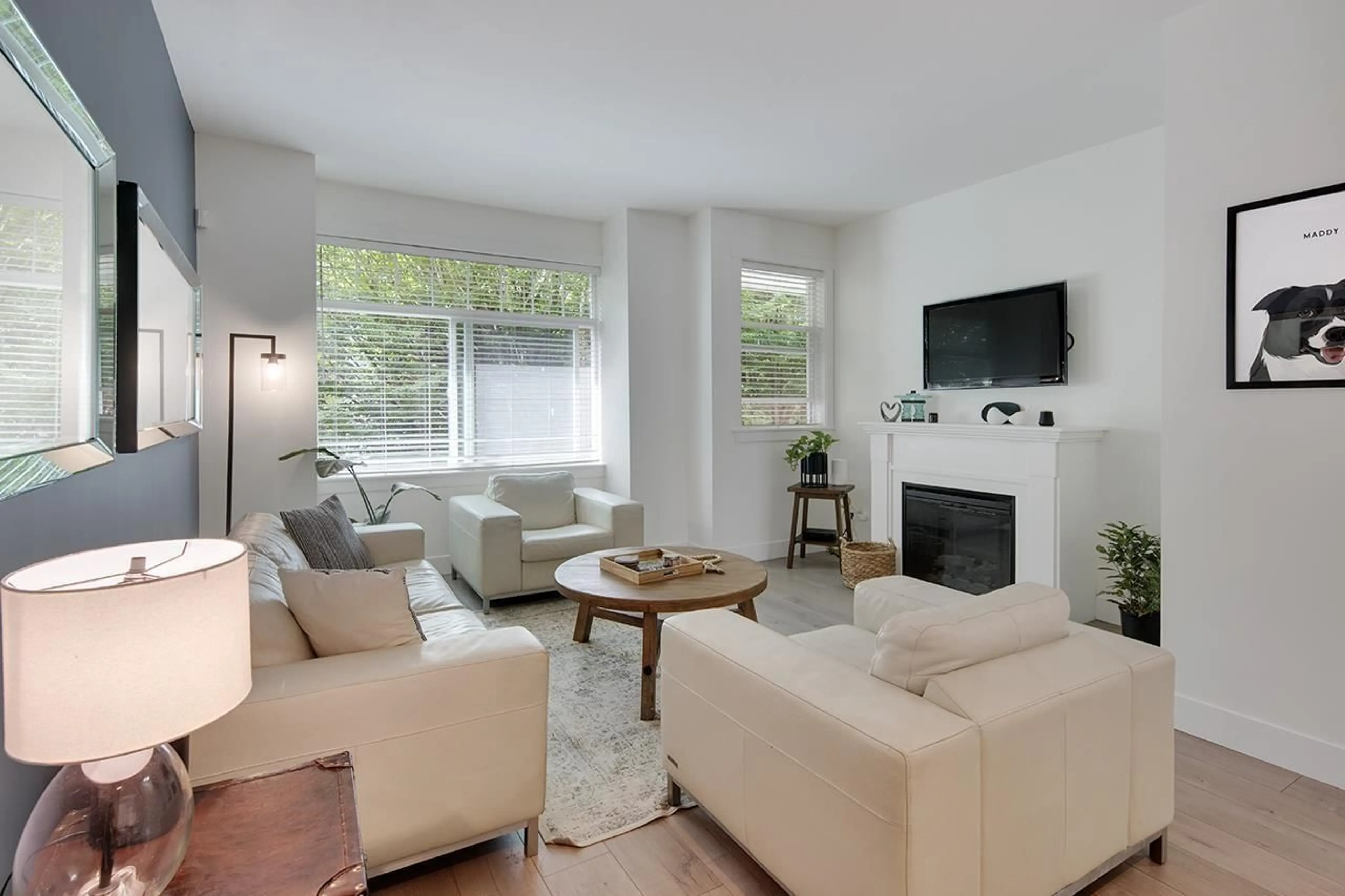 Living room with furniture, unknown for 43 - 8277 161 STREET, Surrey British Columbia V4N0N3