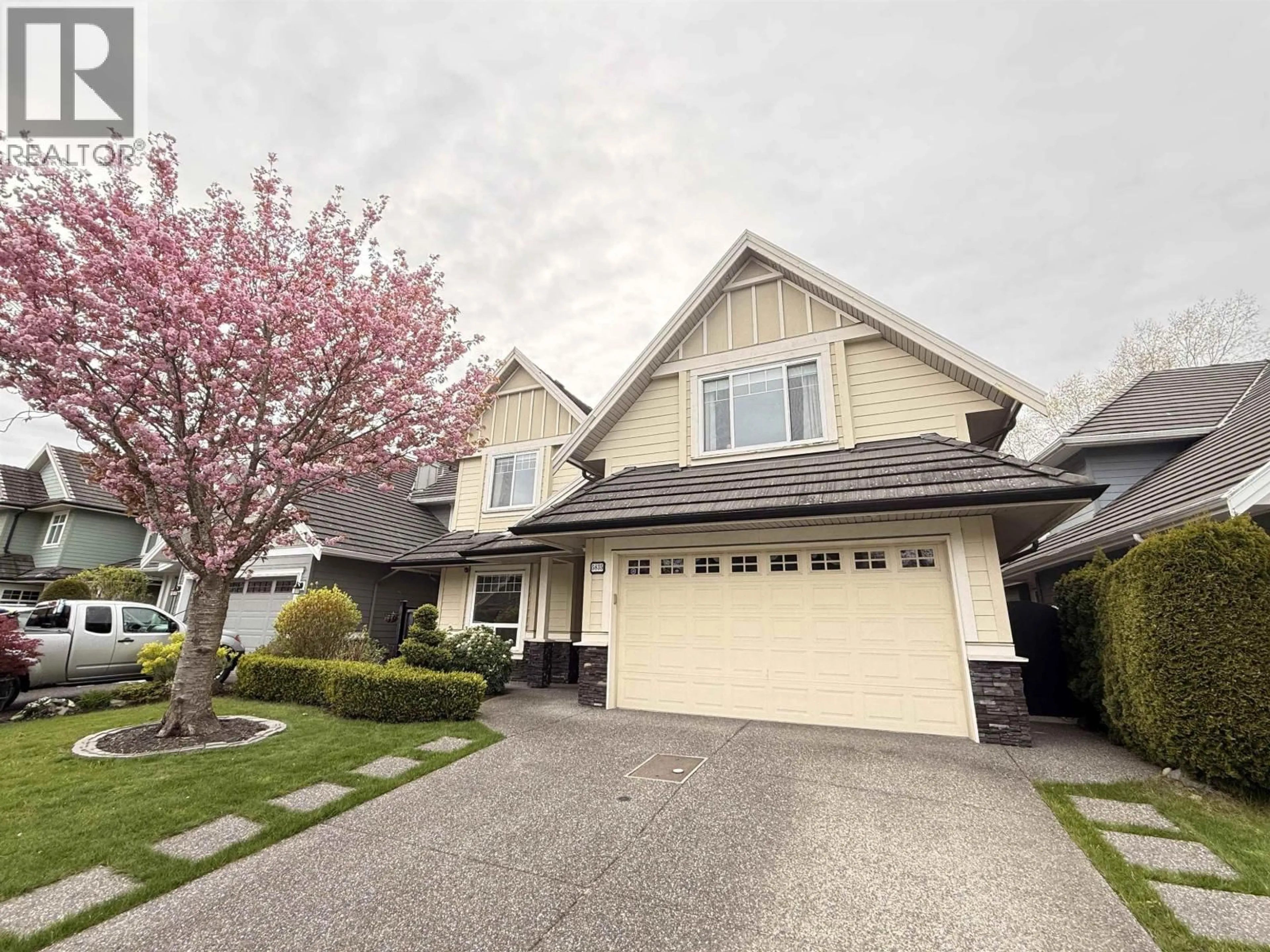 Home with vinyl exterior material, street for 5835 FAIR WYND, Delta British Columbia V4K5H1