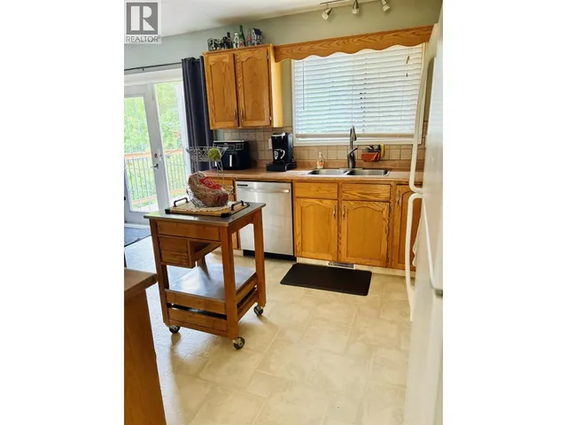 6289 KELLY ROAD, Prince George 4