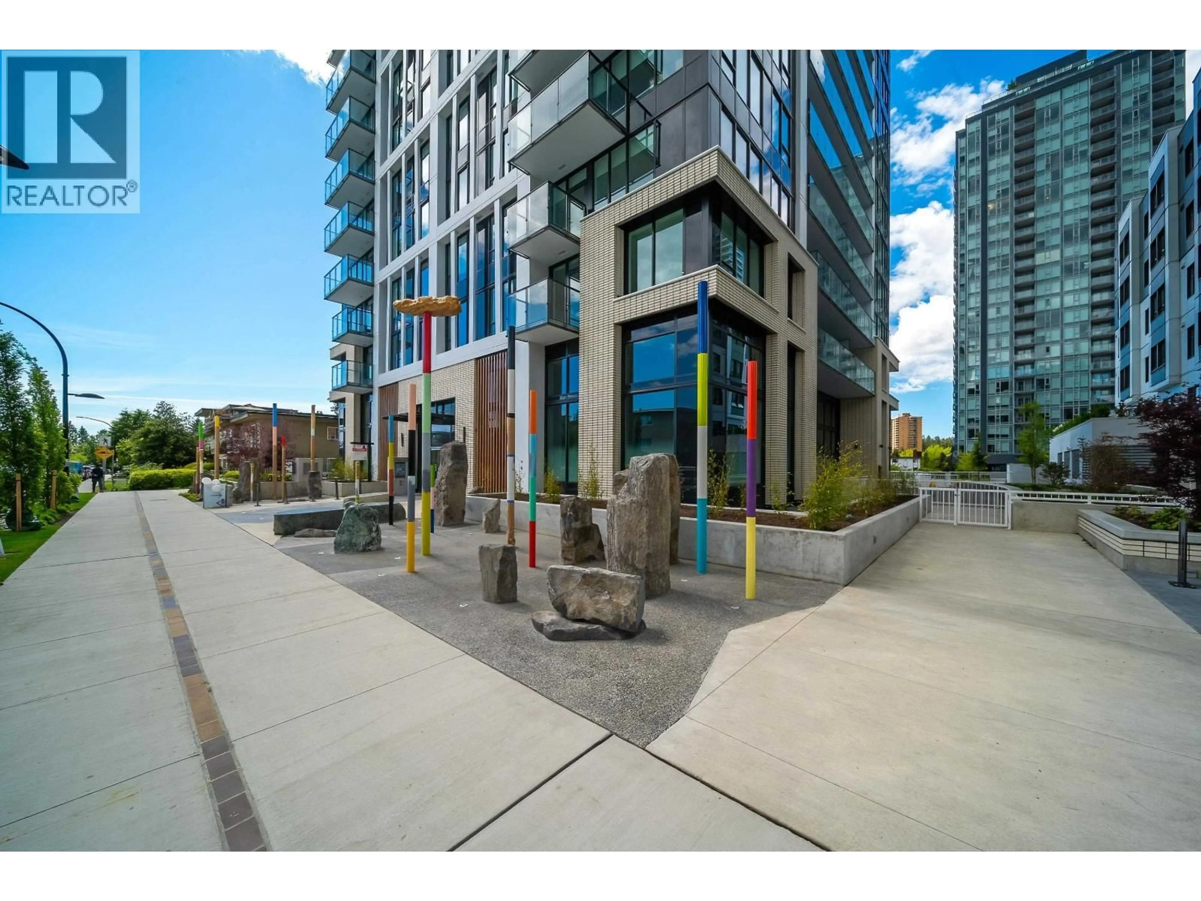 Patio, street for 207 - 6537 TELFORD AVENUE, Burnaby British Columbia V5H0K9