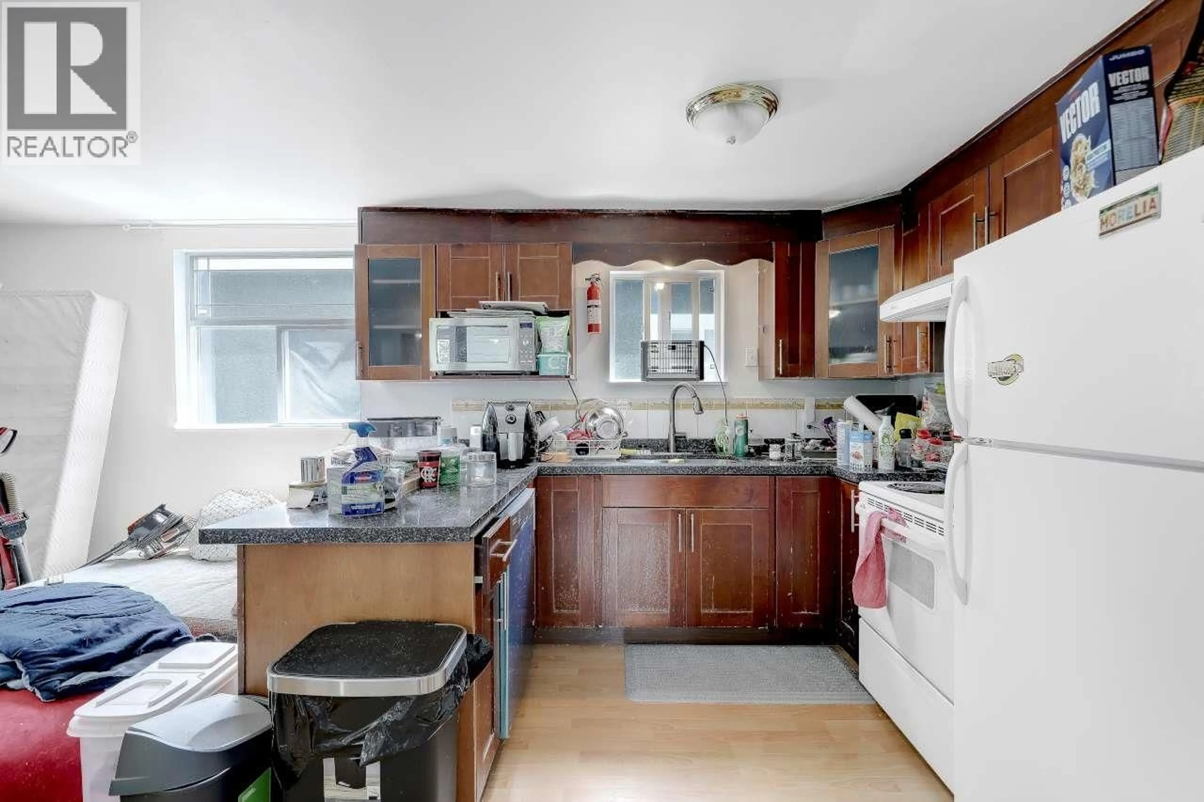 Standard kitchen, unknown for 4265 SLOCAN STREET, Vancouver British Columbia V5R1Z2