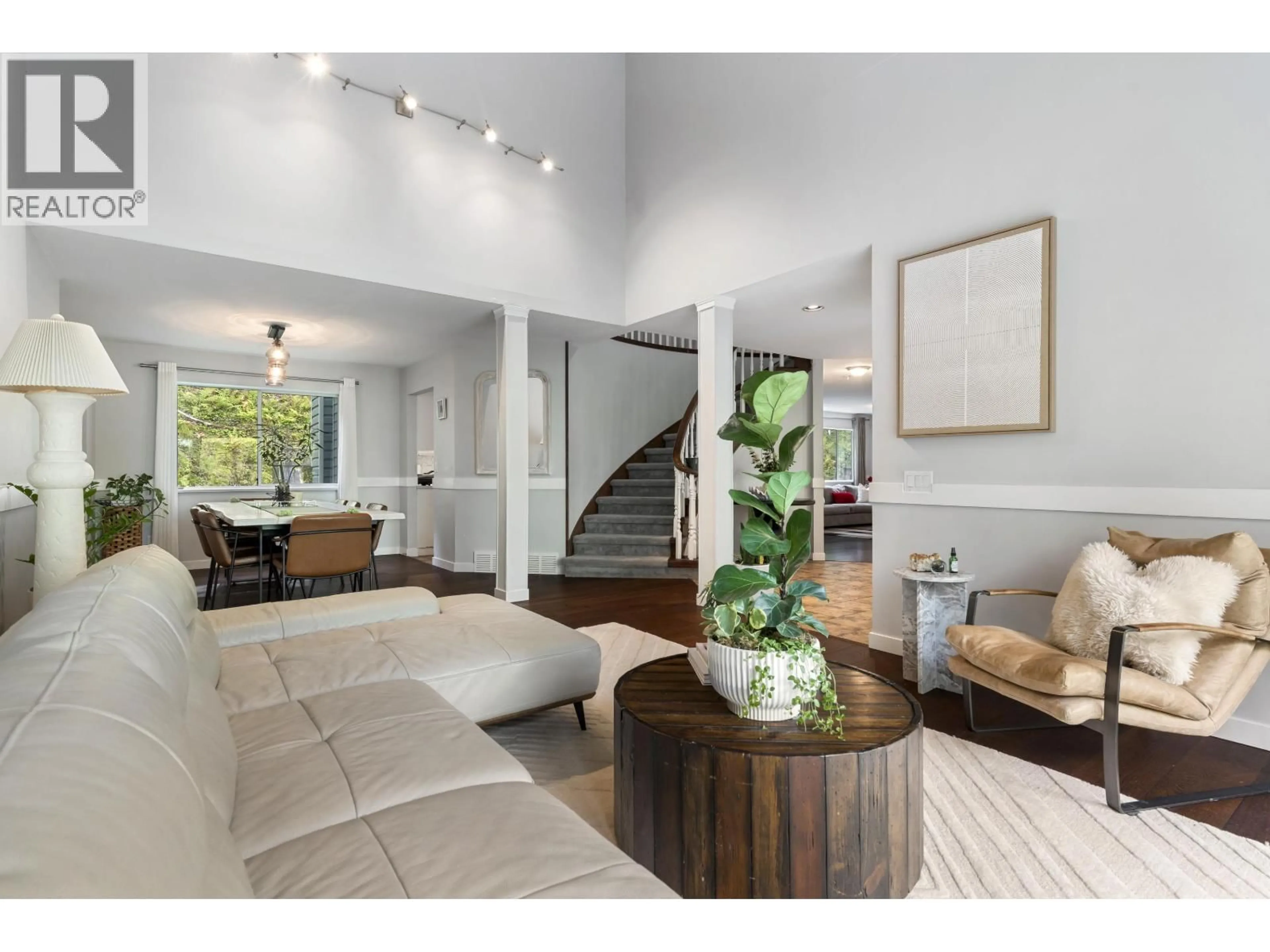 Living room with furniture, unknown for 26280 GRANT AVENUE, Maple Ridge British Columbia V2W1H2