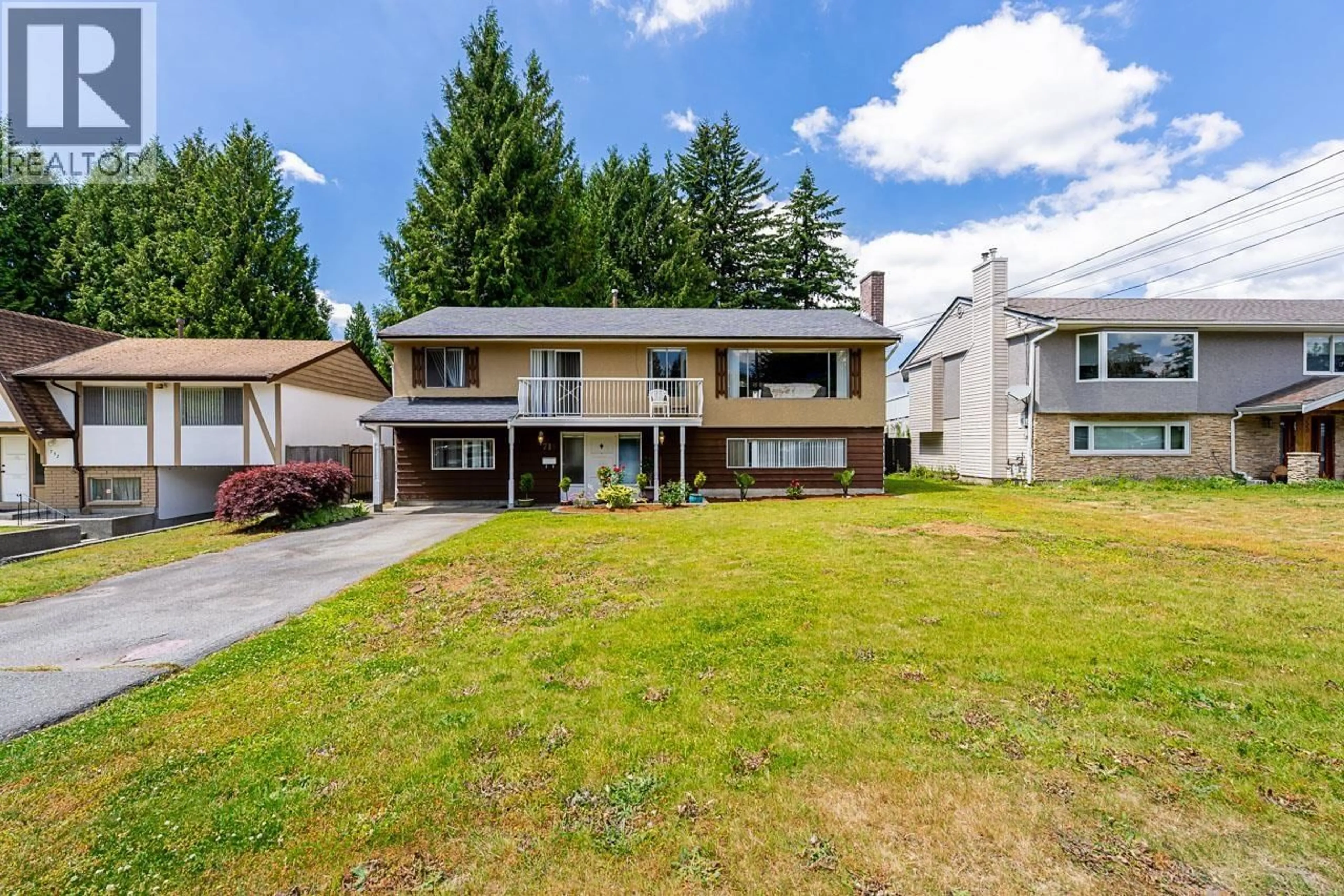 Home with vinyl exterior material, street for 716 COLINET STREET, Coquitlam British Columbia V3J4X8