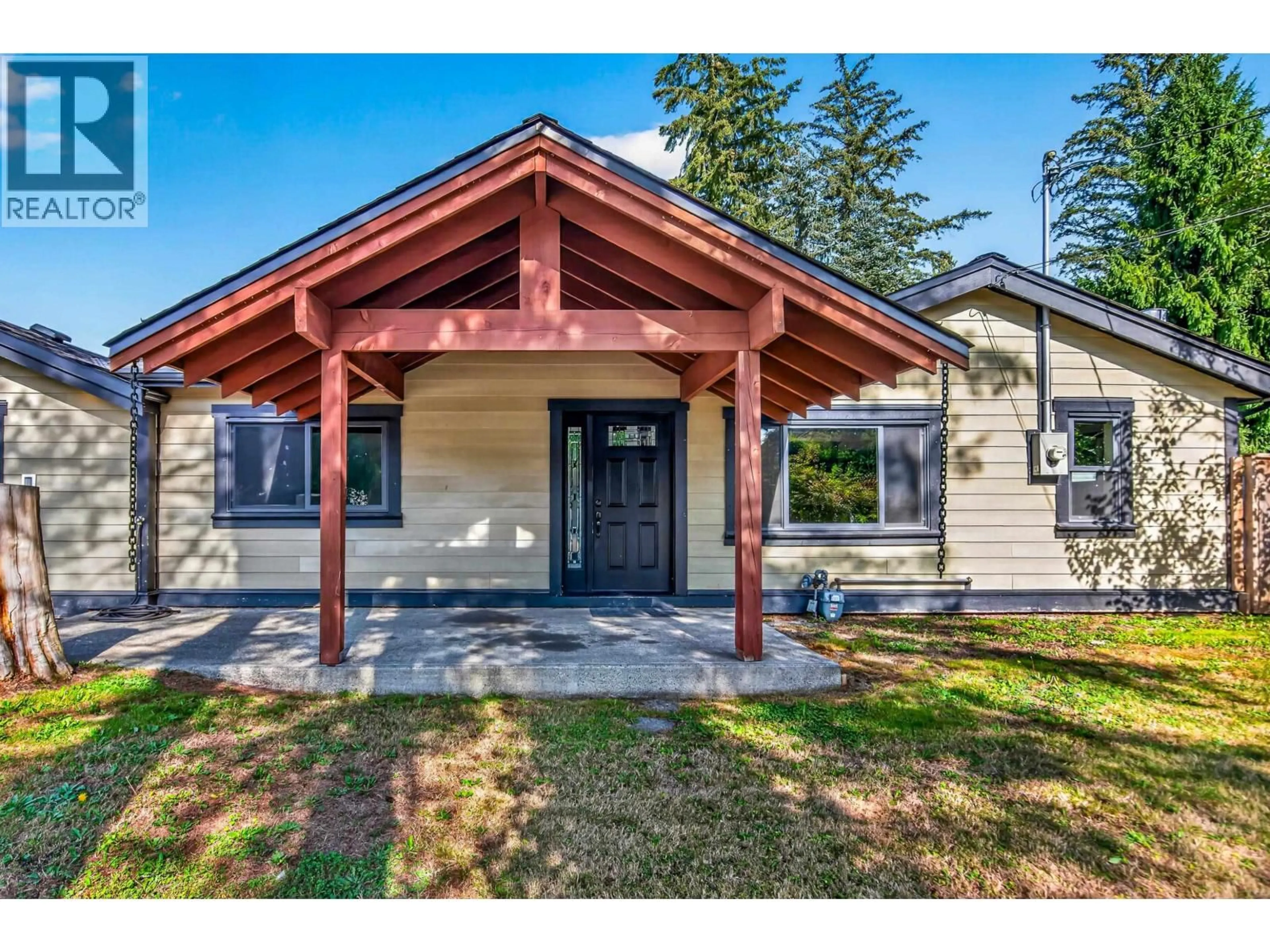 Home with vinyl exterior material, street for 11078 PRINCESS STREET, Maple Ridge British Columbia V2X1M6