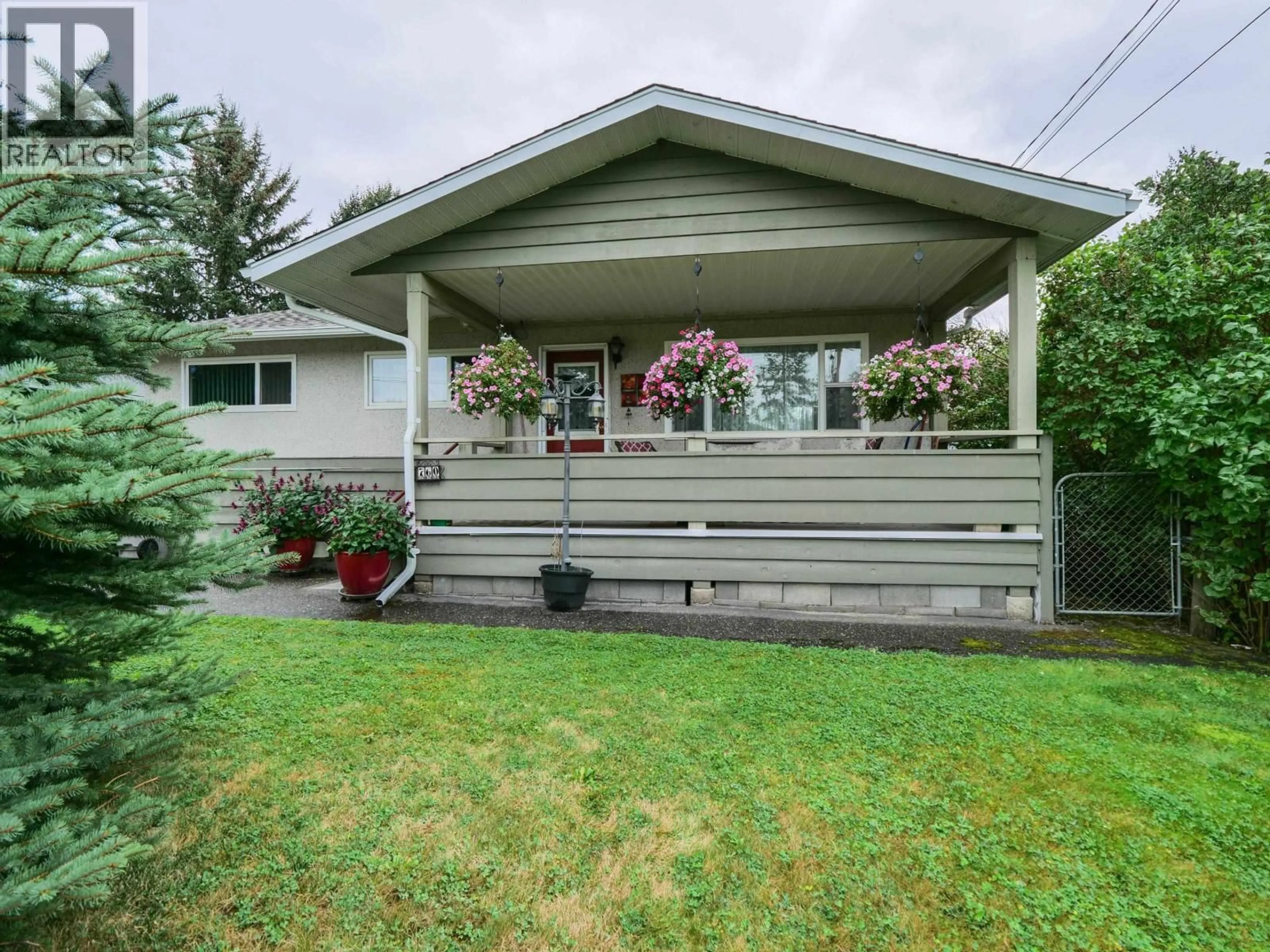 Home with vinyl exterior material, street for 760 KINCHANT STREET, Quesnel British Columbia V2J2S3