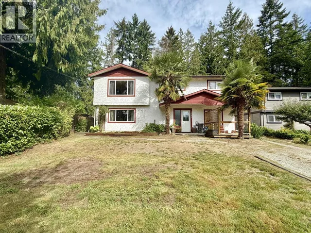 1044 FIRCREST ROAD, Gibsons 2