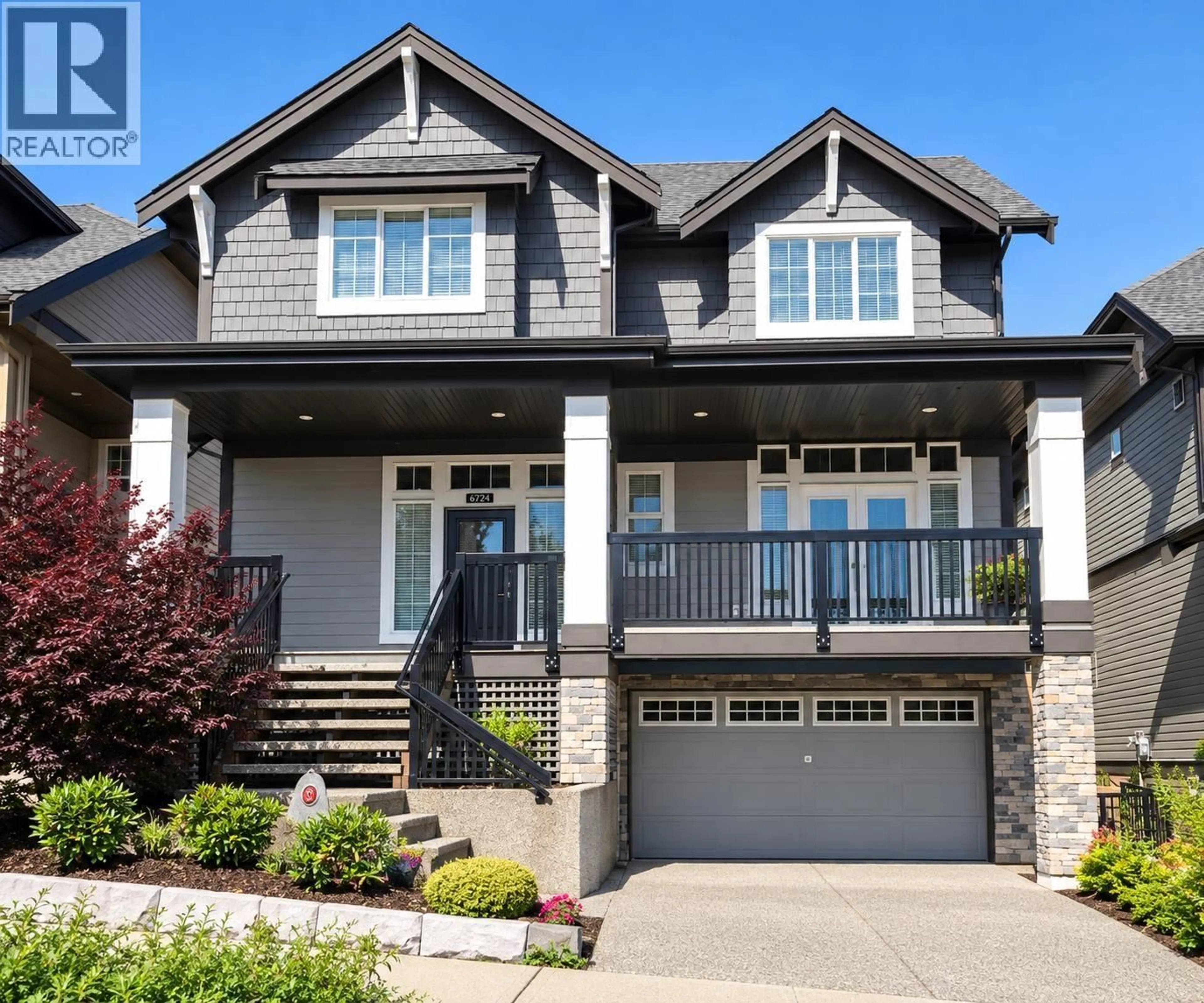 Home with vinyl exterior material, street for 3505 PRINCETON AVENUE, Coquitlam British Columbia V3E0K2