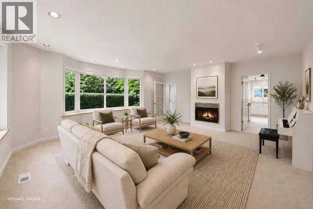 305 17TH STREET, North Vancouver 3
